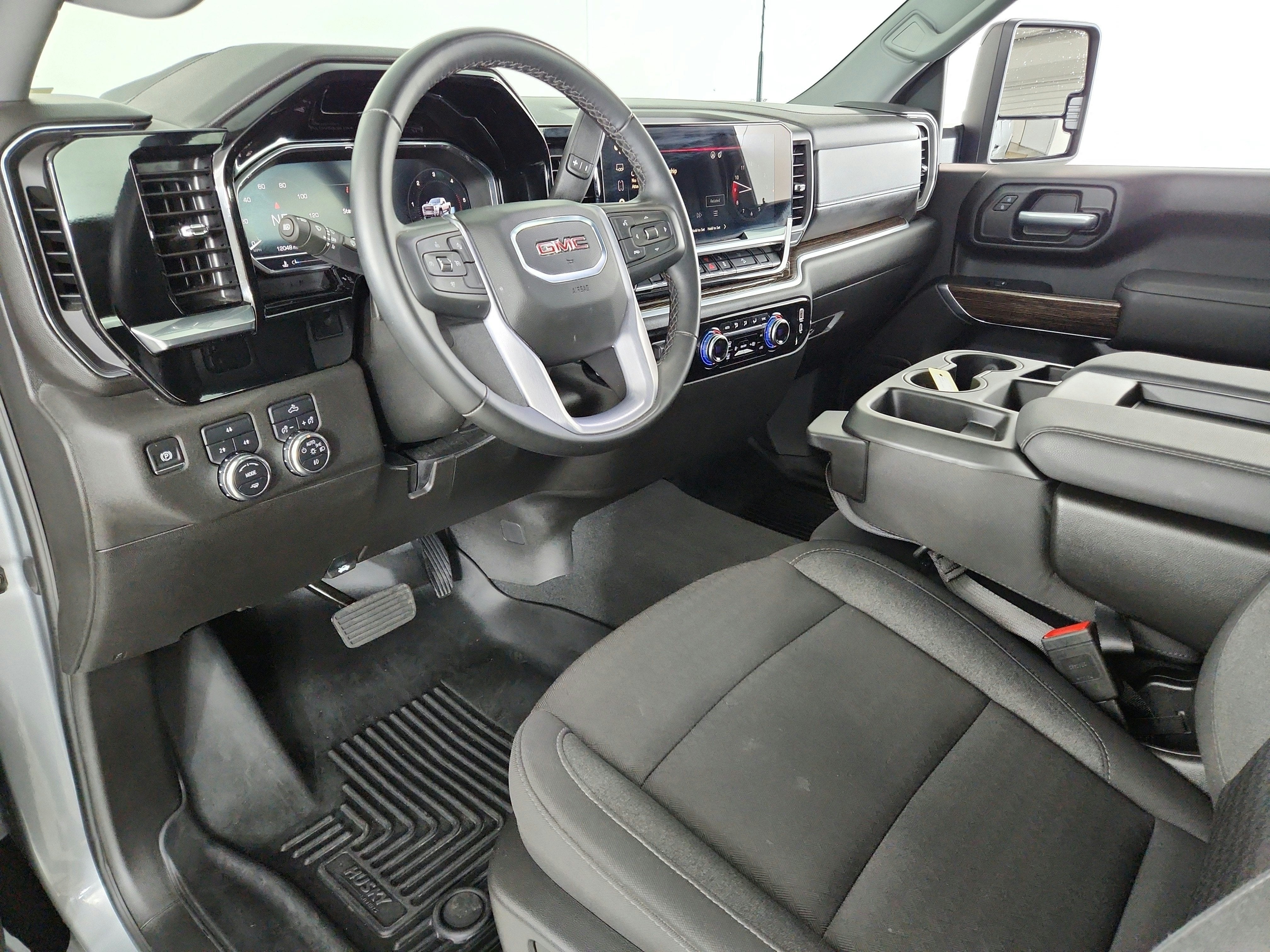 2025 GMC Sierra 2500HD 4WD Regular Cab Long Bed SLE
