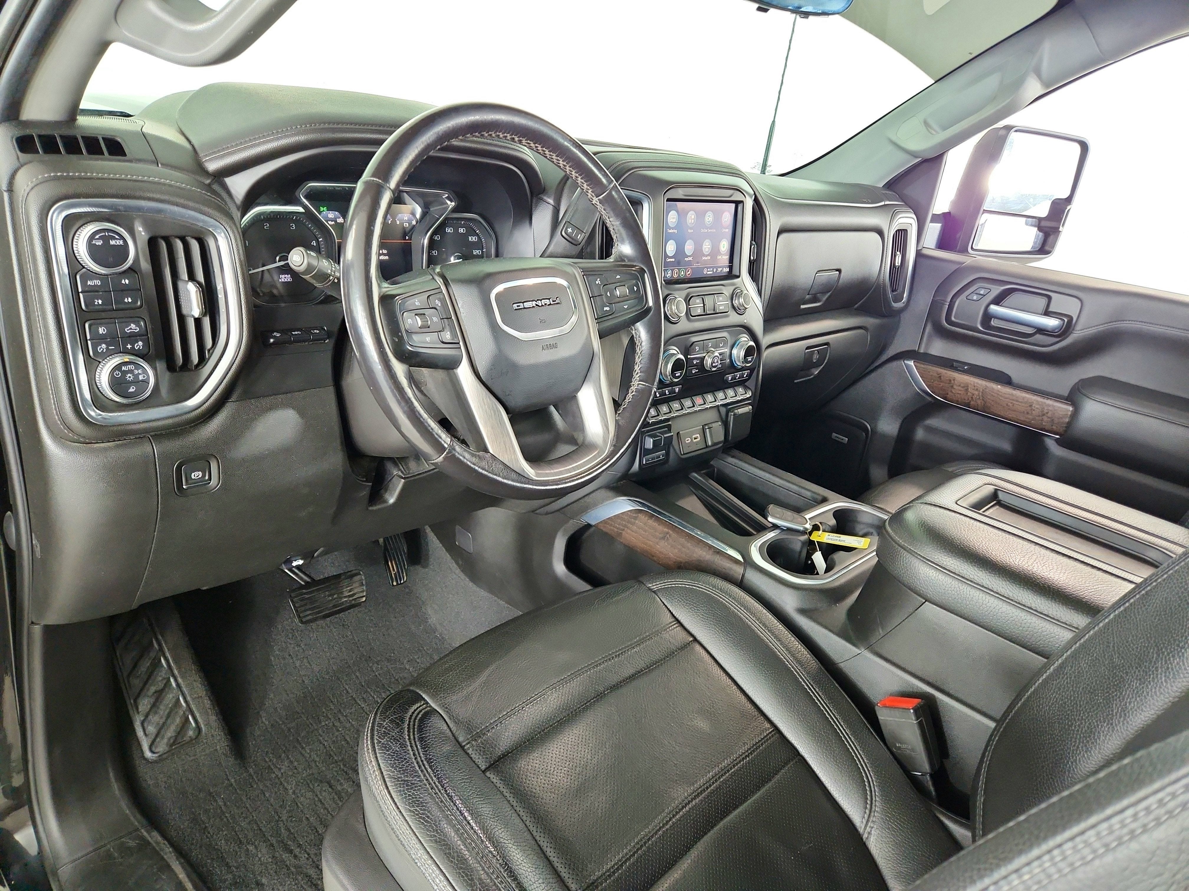 2021 GMC Sierra 2500HD 4WD Crew Cab Standard Bed Denali