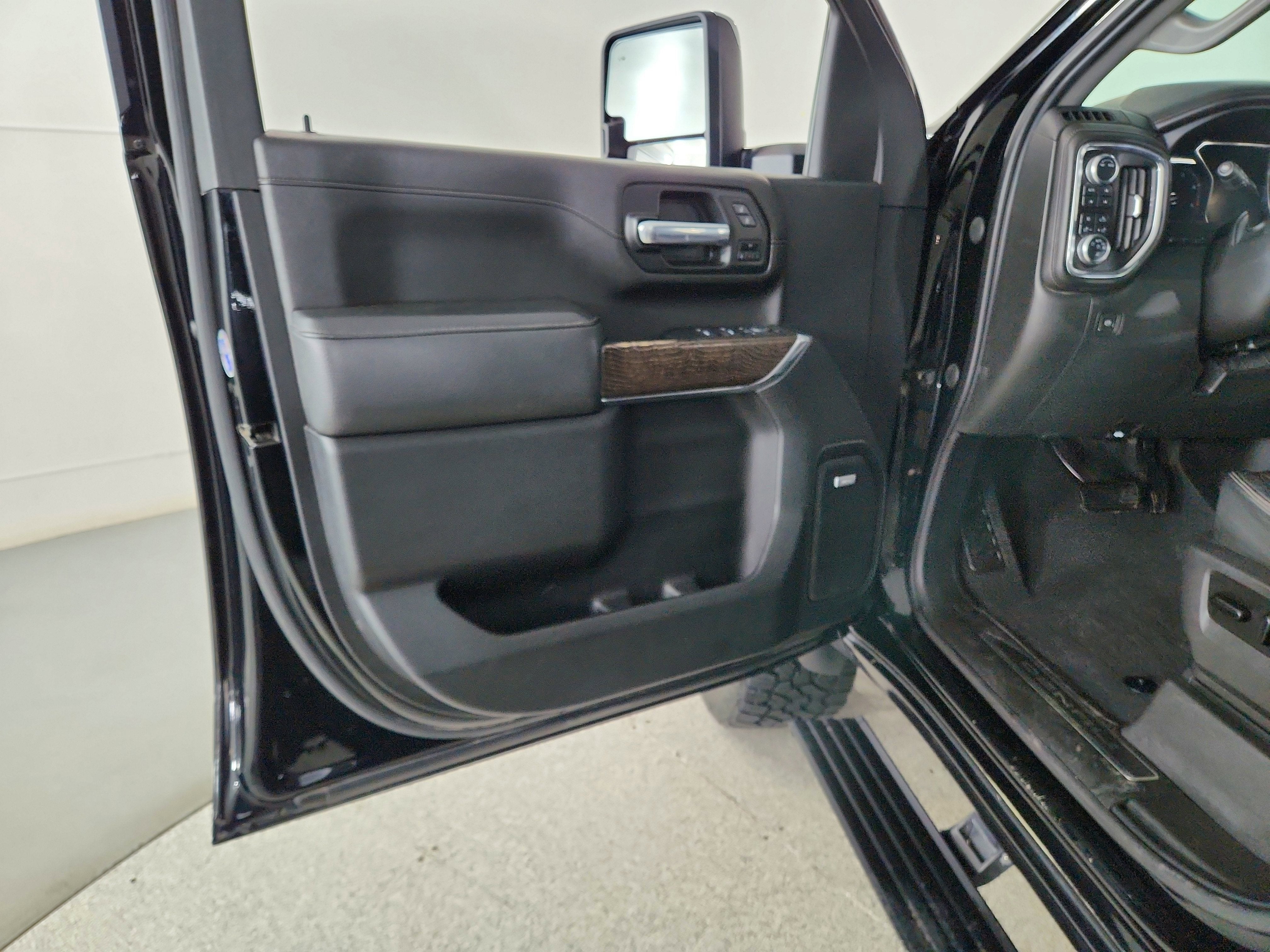 2021 GMC Sierra 2500HD 4WD Crew Cab Standard Bed Denali