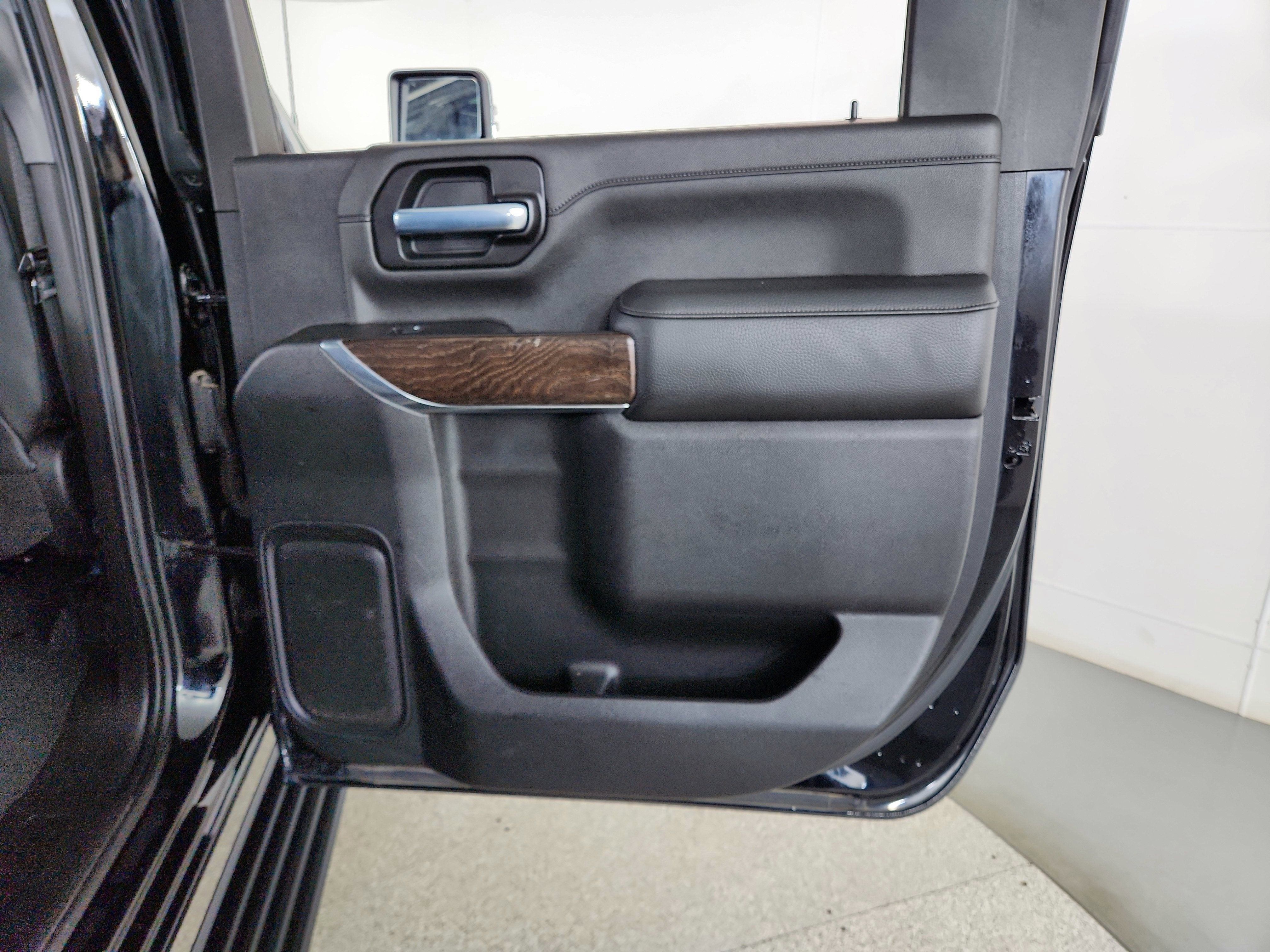 2021 GMC Sierra 2500HD 4WD Crew Cab Standard Bed Denali