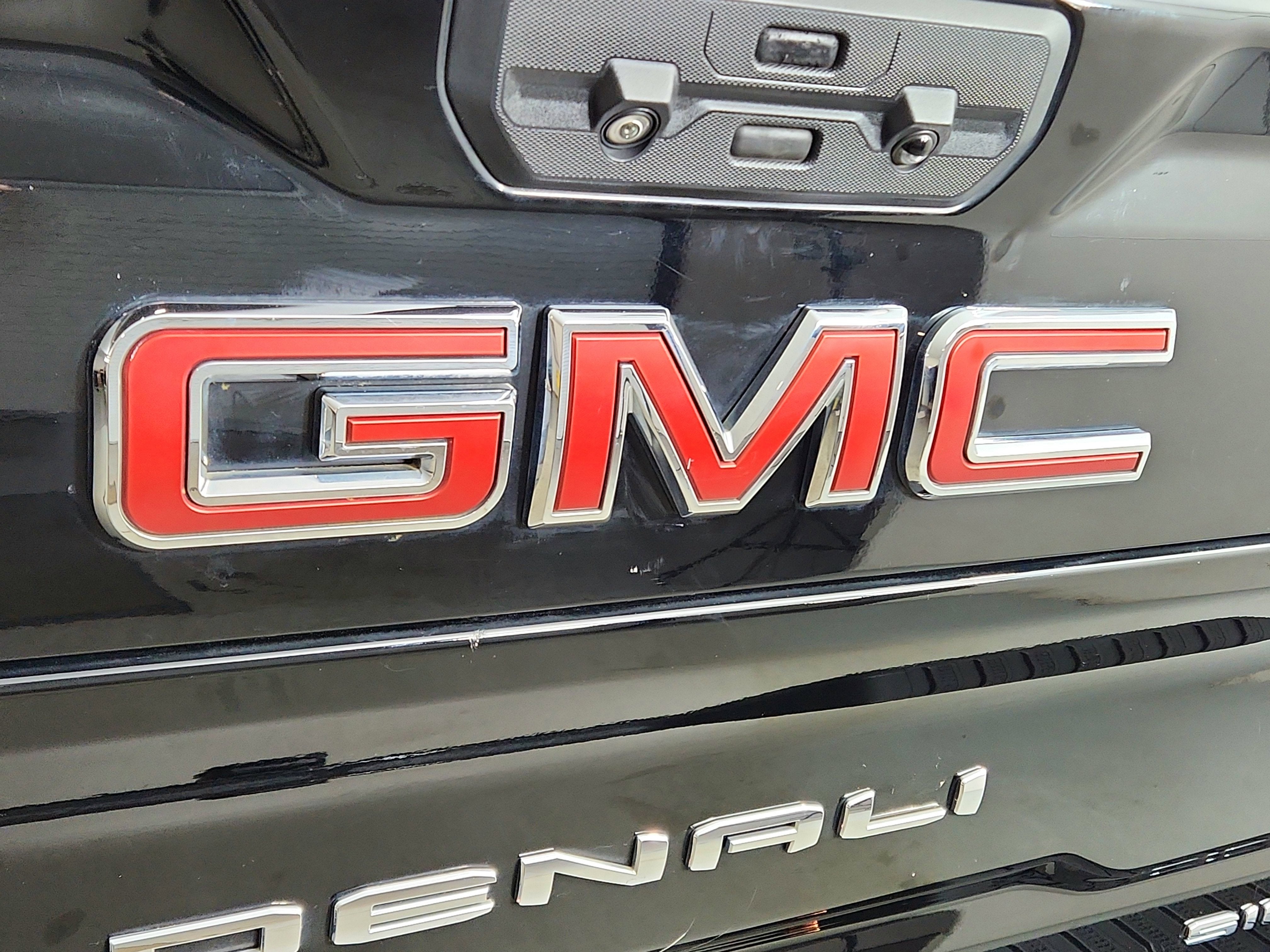 2021 GMC Sierra 2500HD 4WD Crew Cab Standard Bed Denali