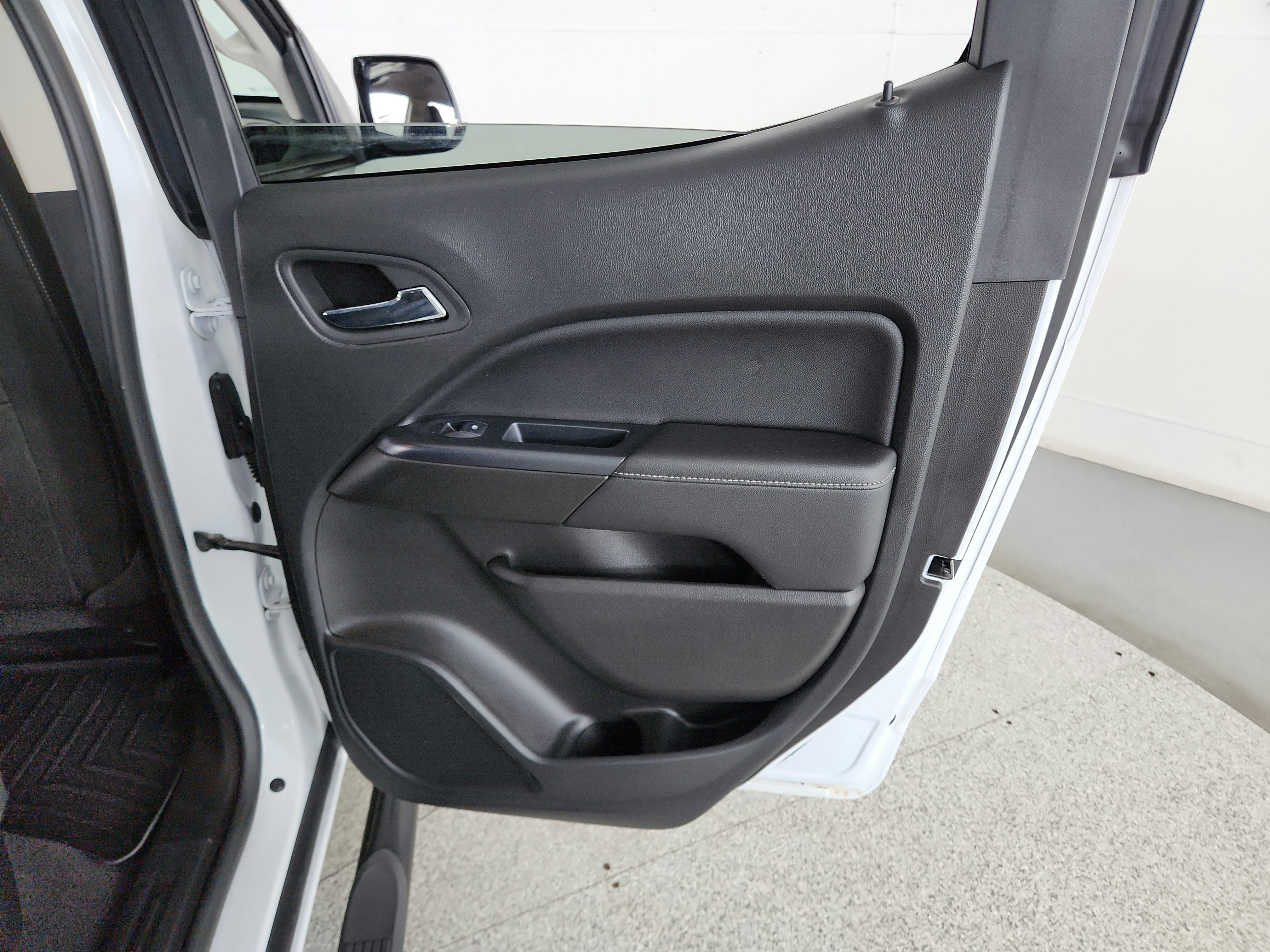 2022 GMC Canyon 4WD Crew Cab Short Box Elevation