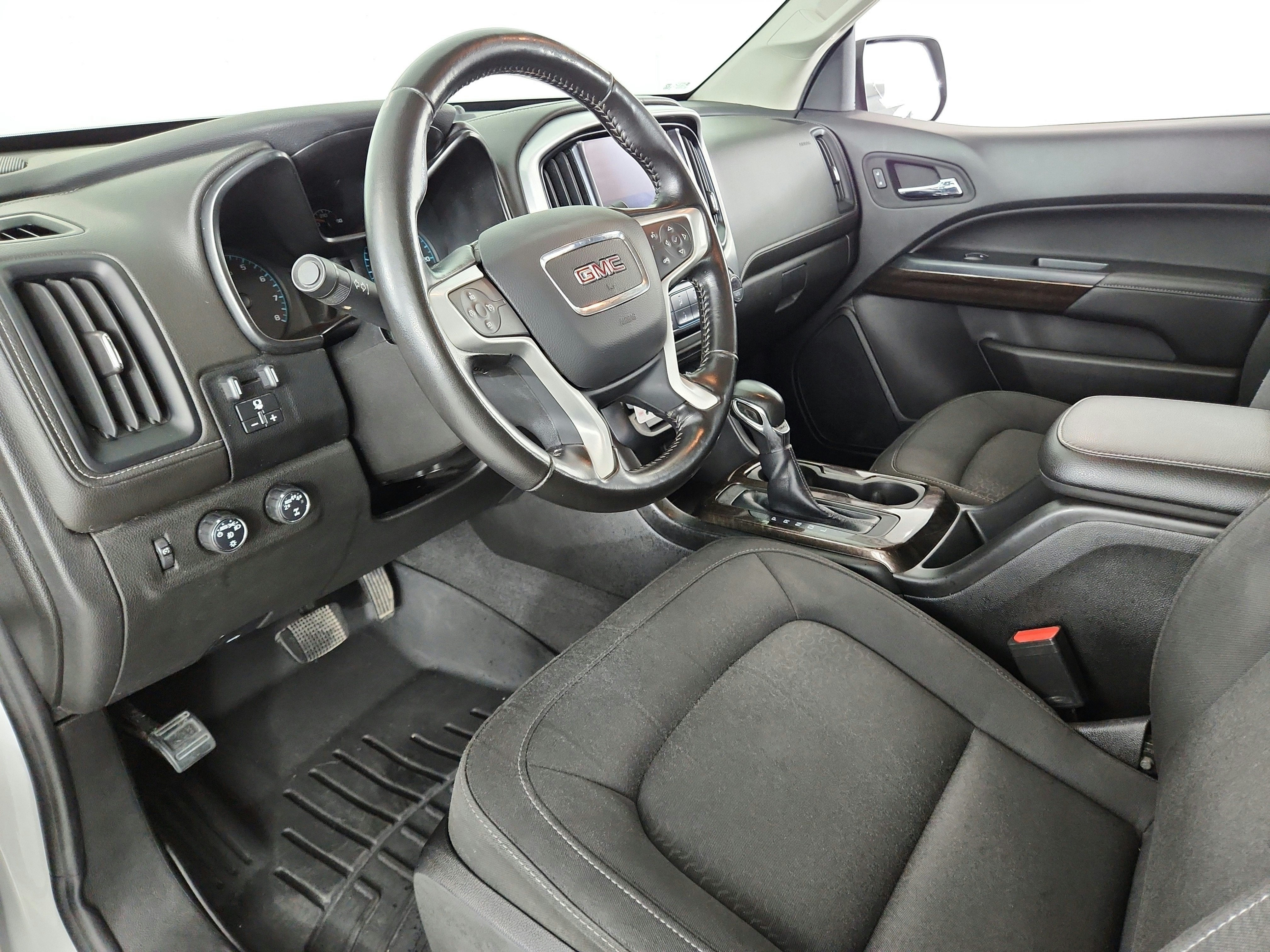 2022 GMC Canyon 4WD Crew Cab Short Box Elevation