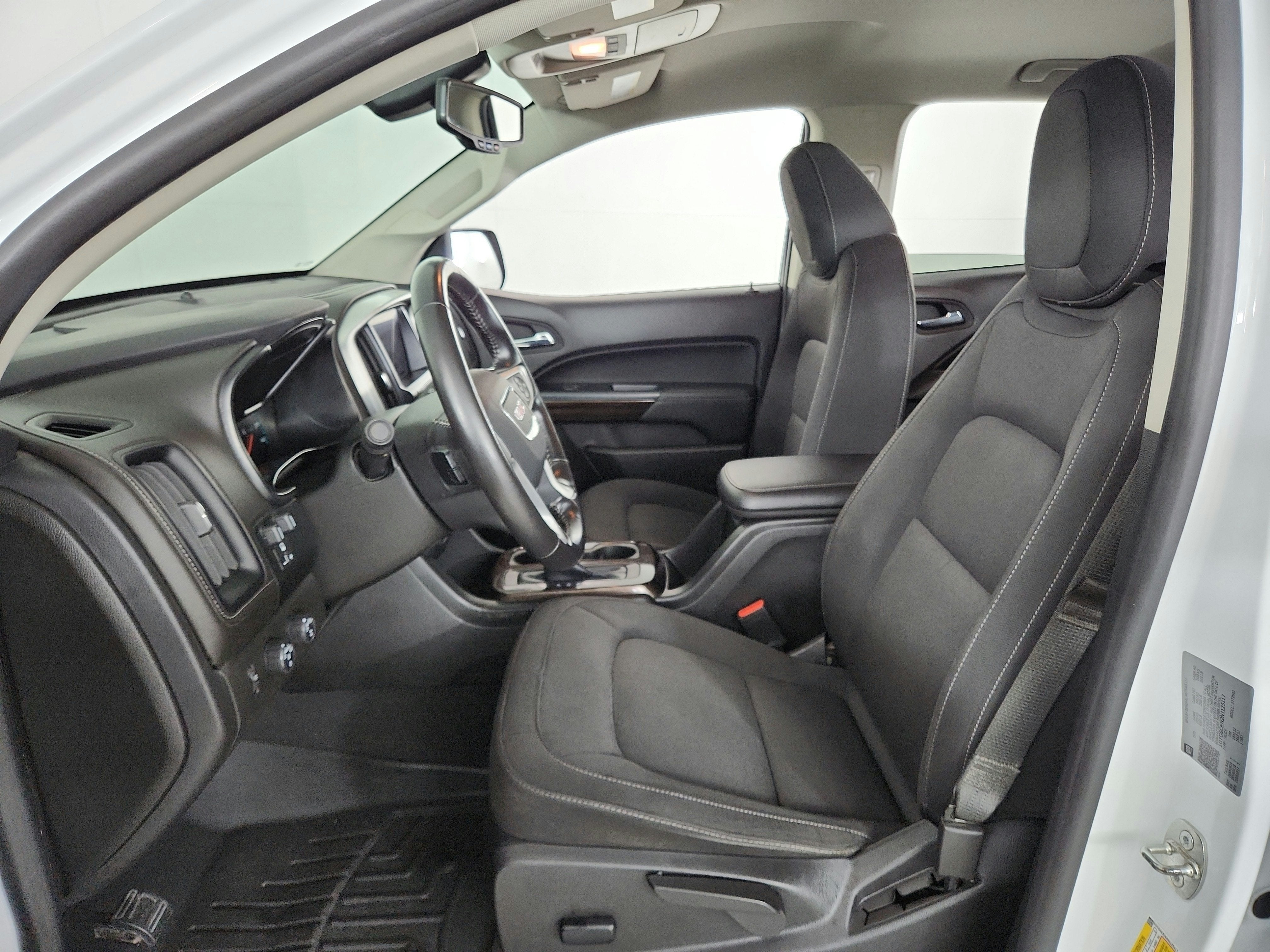 2022 GMC Canyon 4WD Crew Cab Short Box Elevation