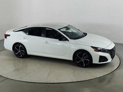 2025 Nissan Altima SR