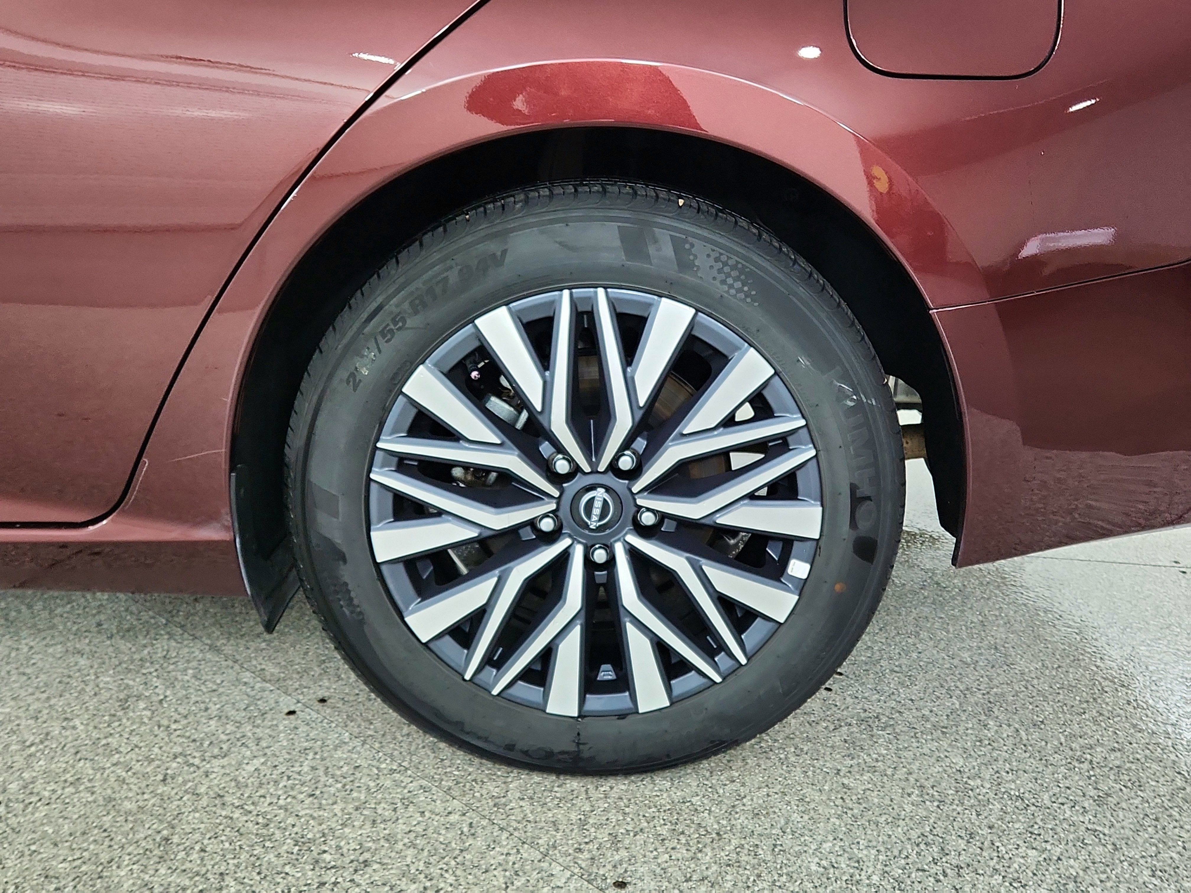 2025 Nissan Altima SV FWD