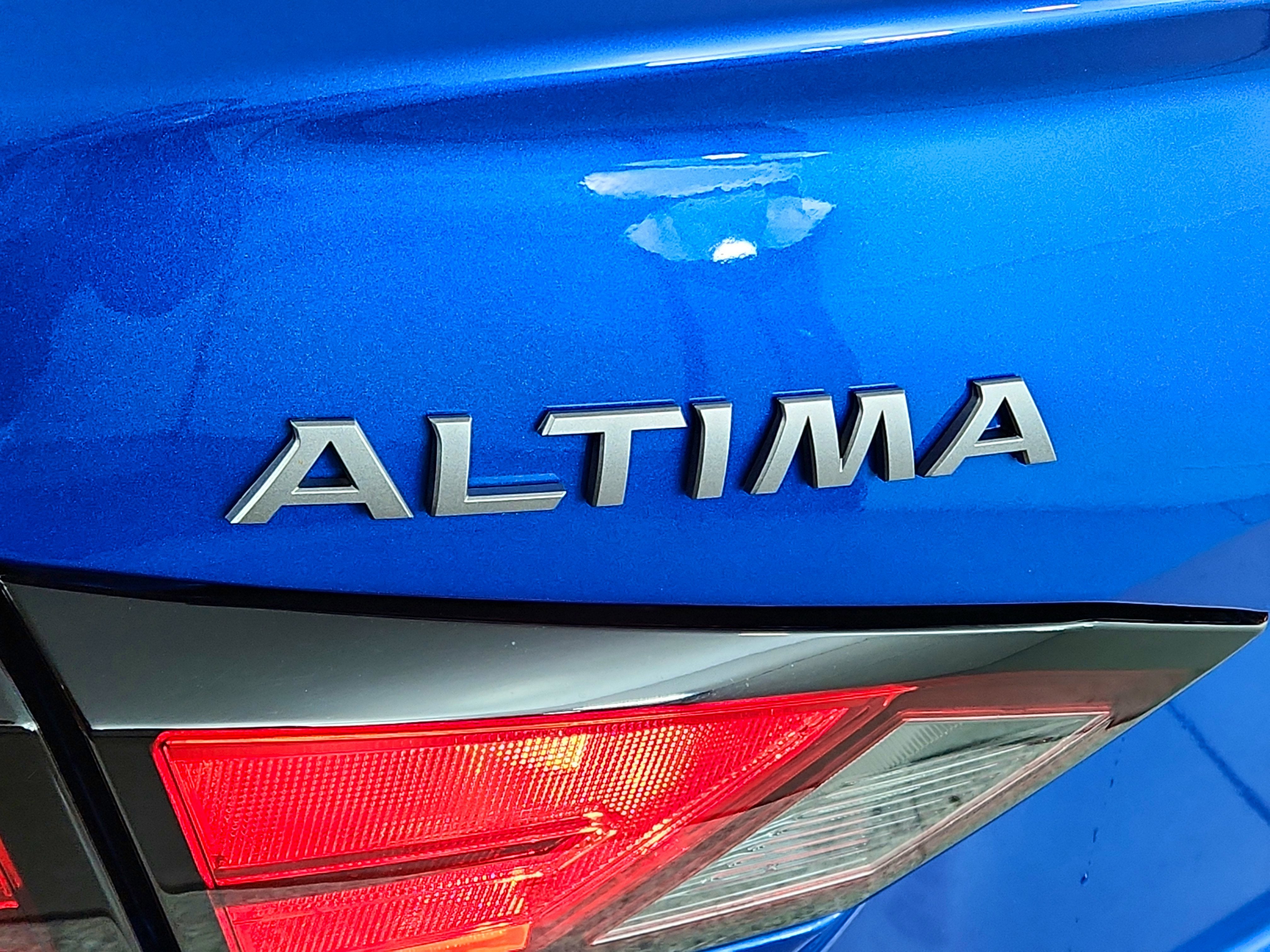 2025 Nissan Altima SV FWD
