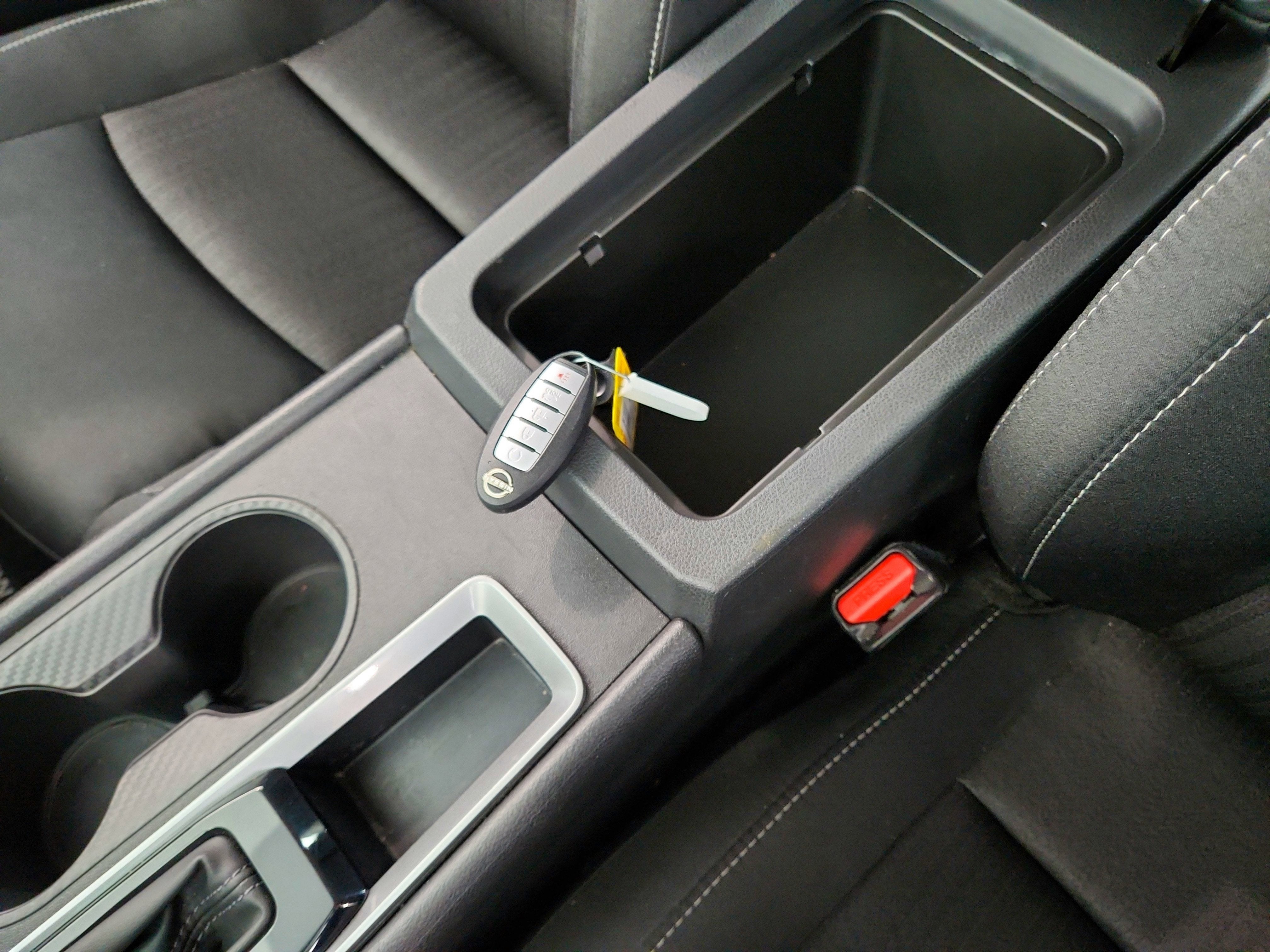 2025 Nissan Altima SV FWD