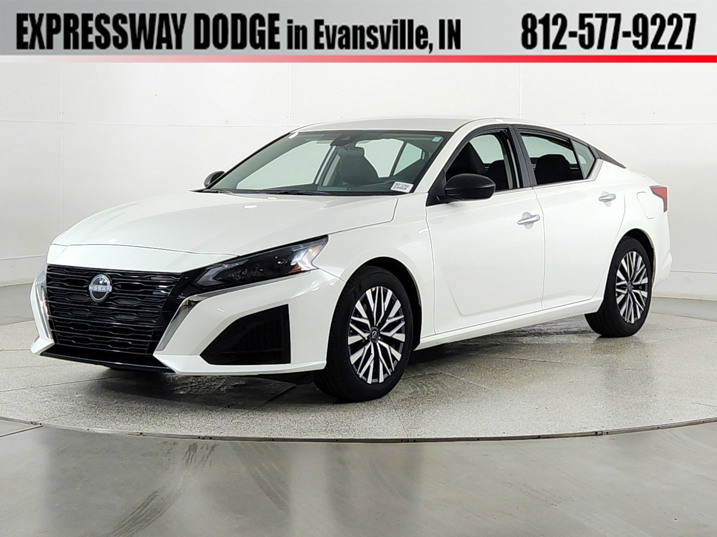 2025 Nissan Altima SV FWD