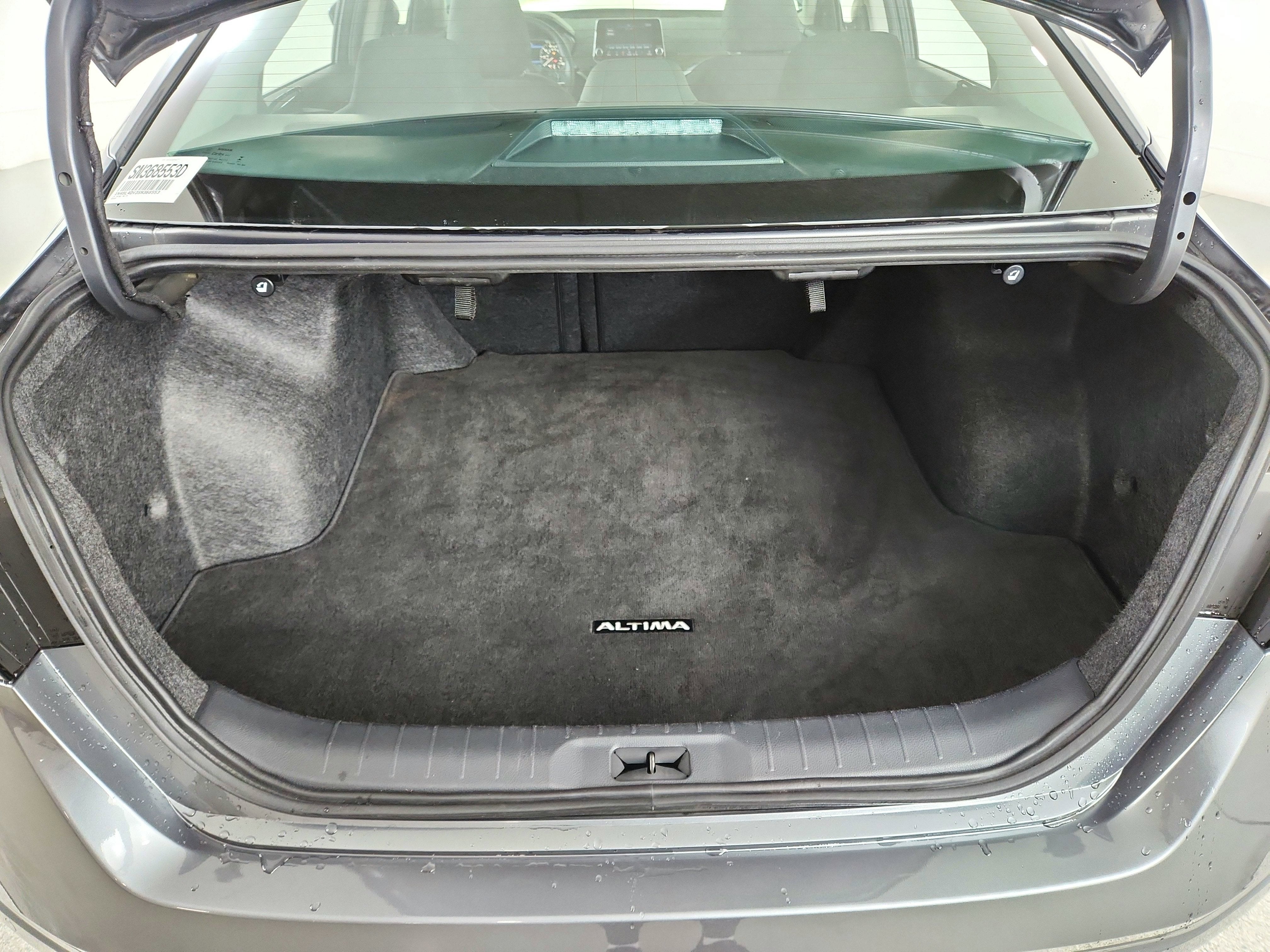 2025 Nissan Altima SV FWD