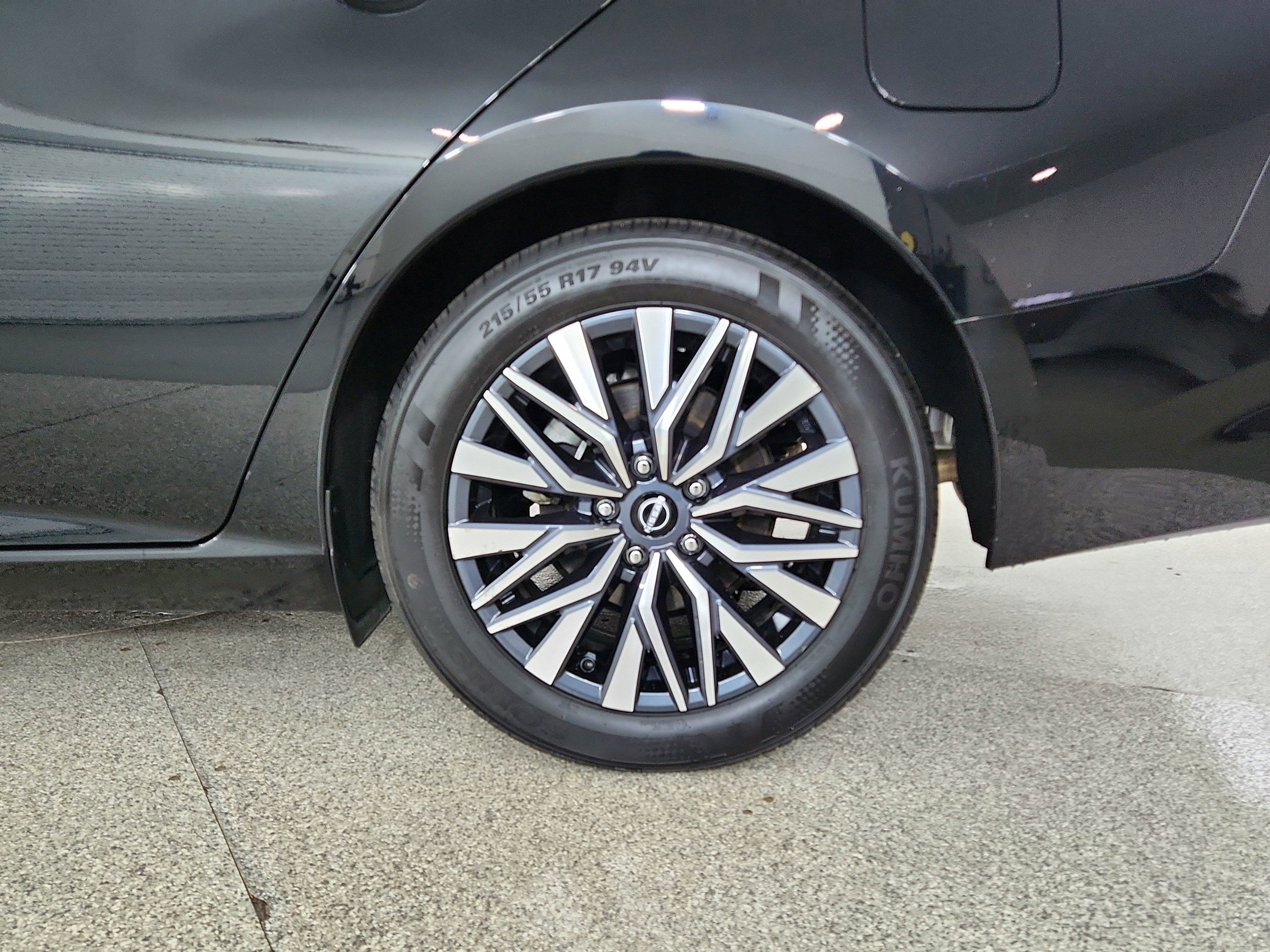 2025 Nissan Altima SV FWD