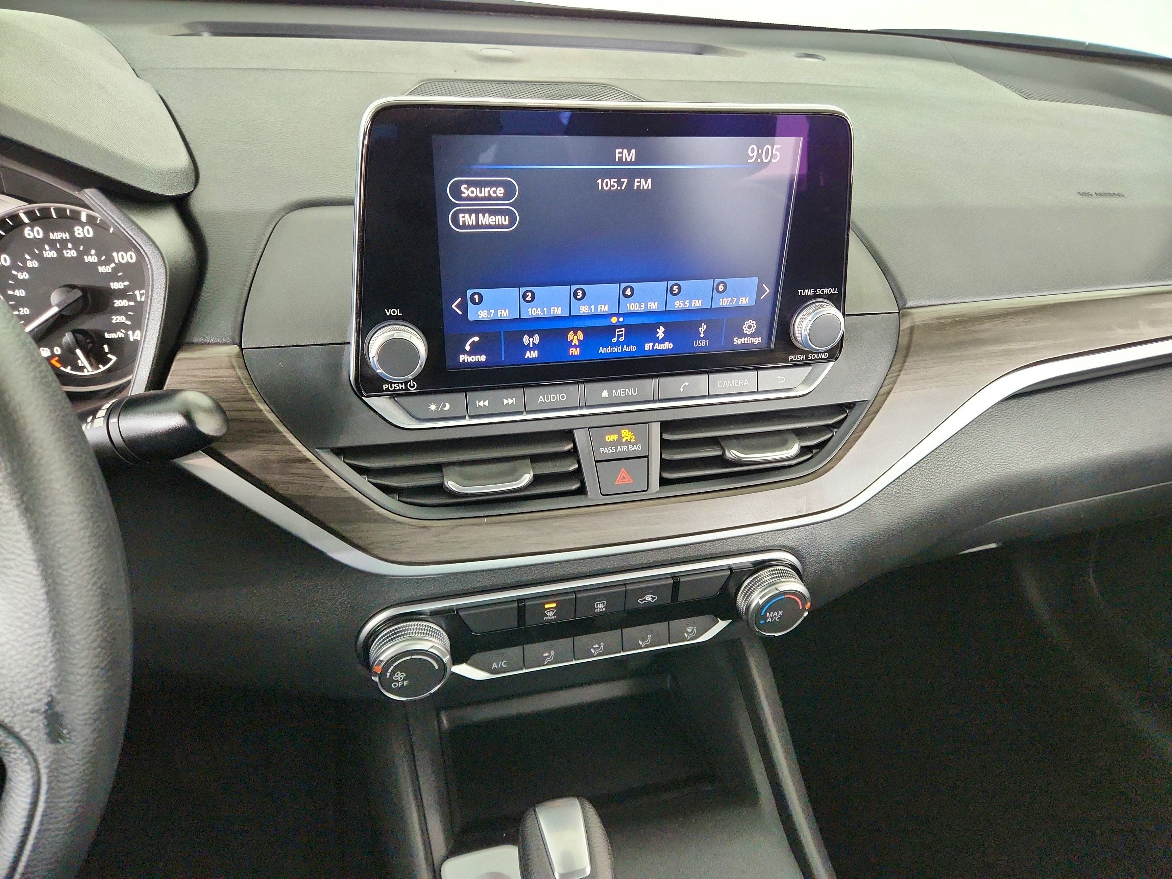 2025 Nissan Altima SV FWD