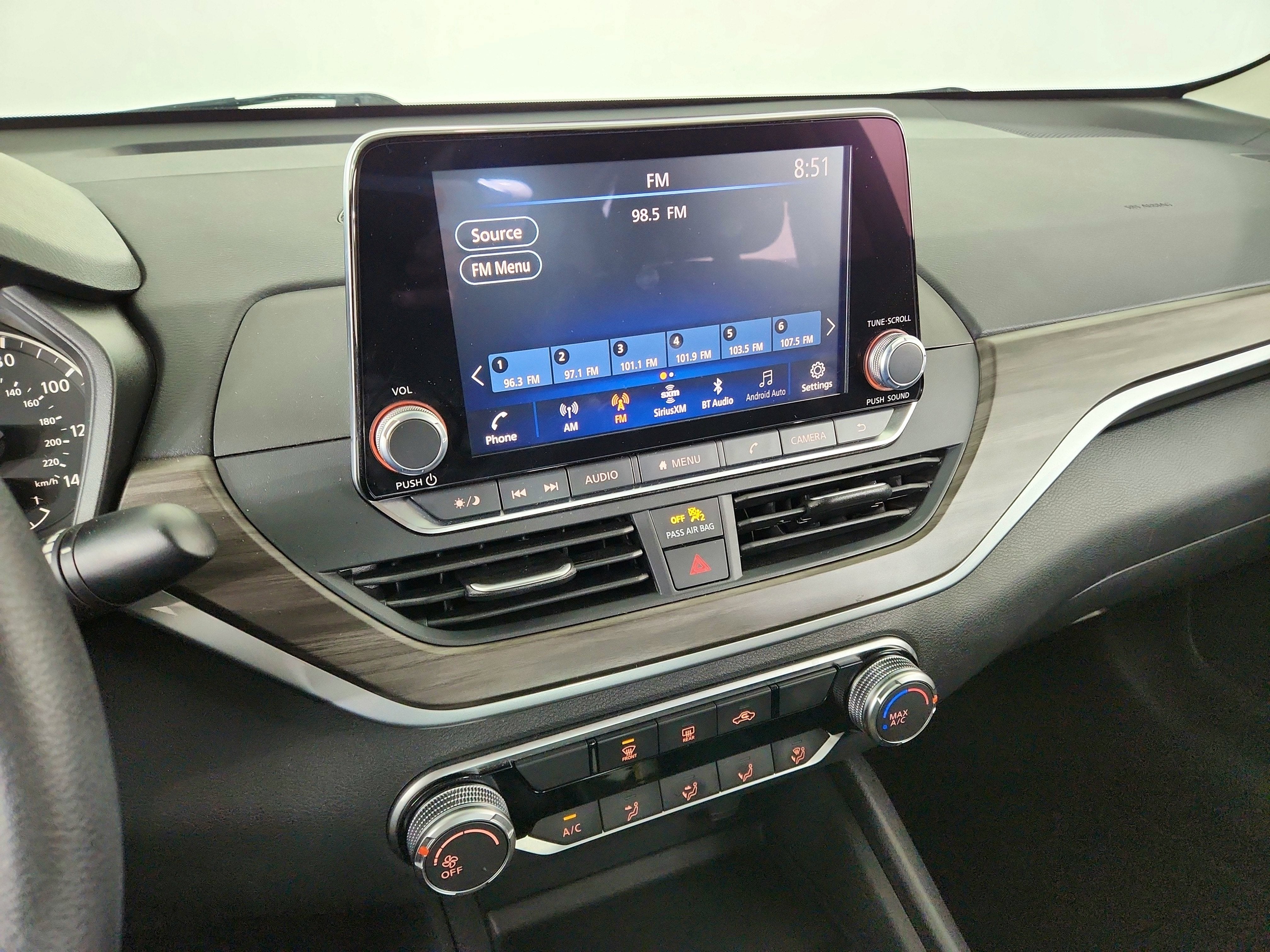 2025 Nissan Altima SV FWD