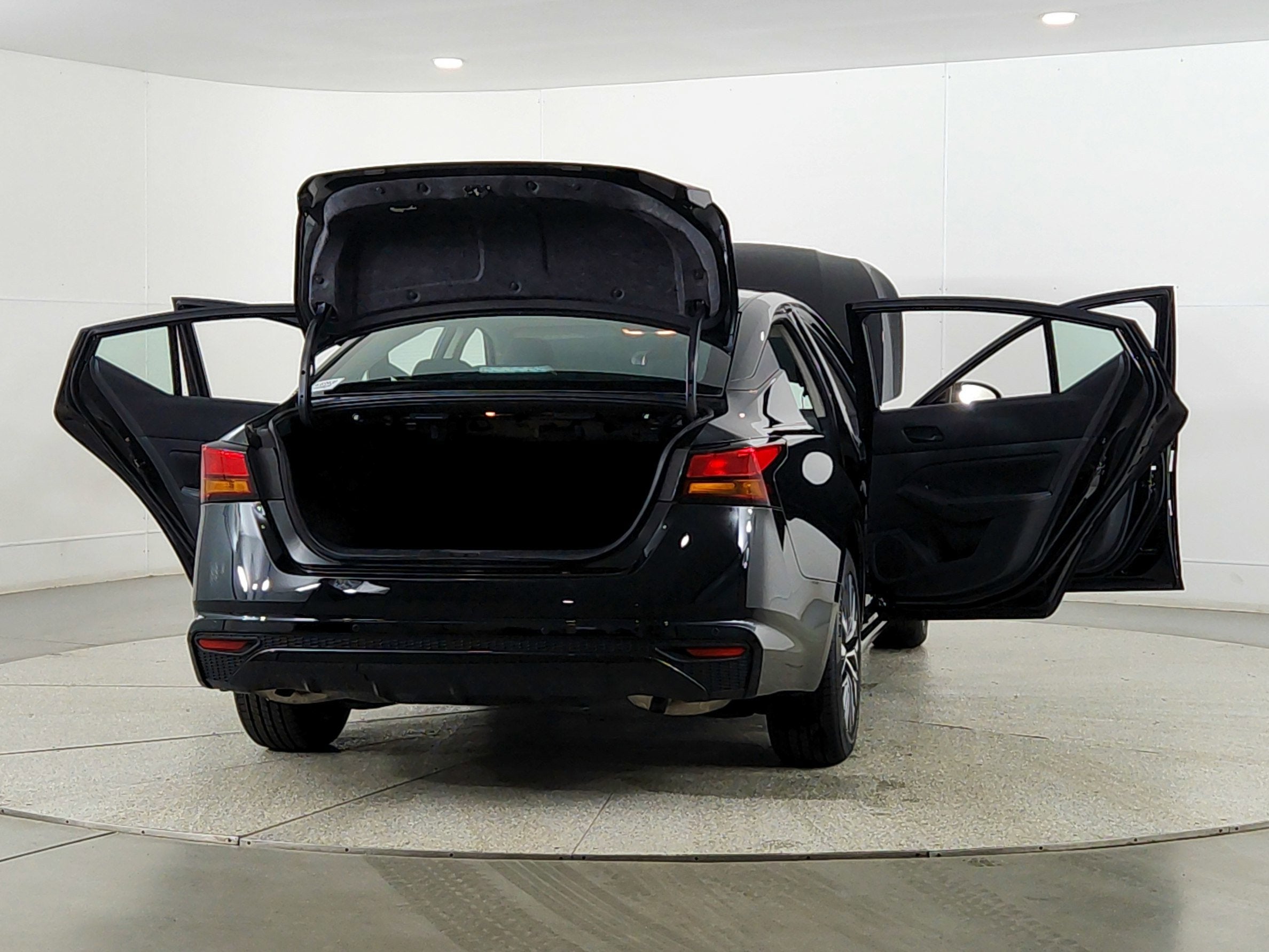 2025 Nissan Altima SV FWD