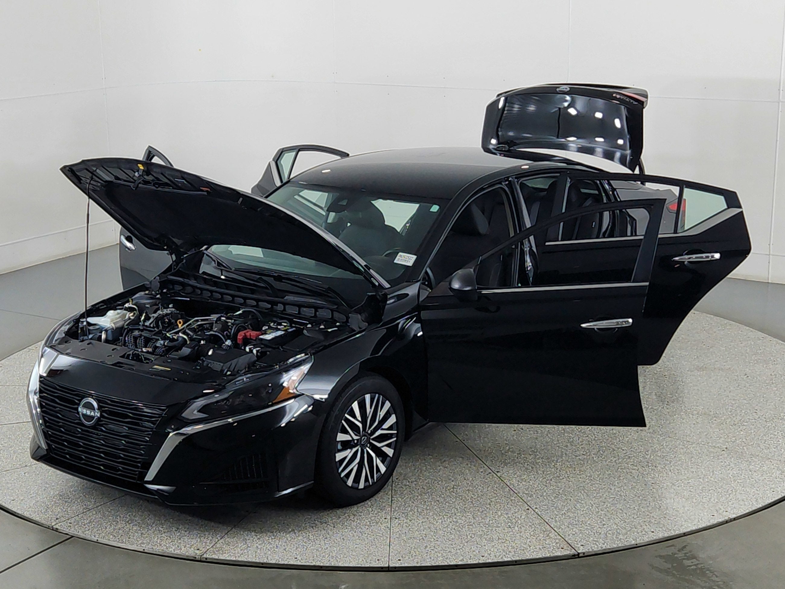 2024 Nissan Altima SV FWD