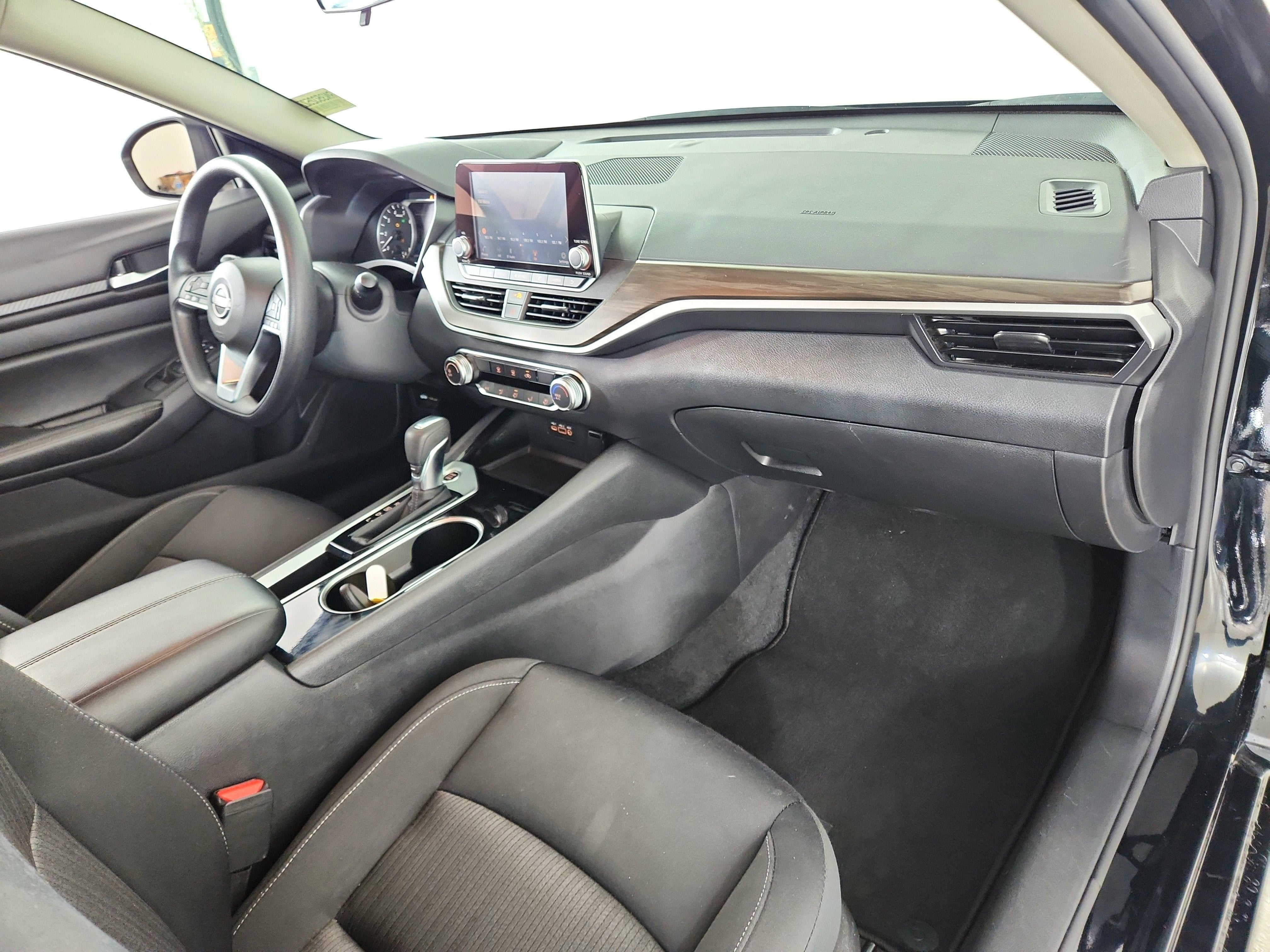 2024 Nissan Altima SV FWD