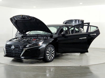 2024 Nissan Altima SV FWD