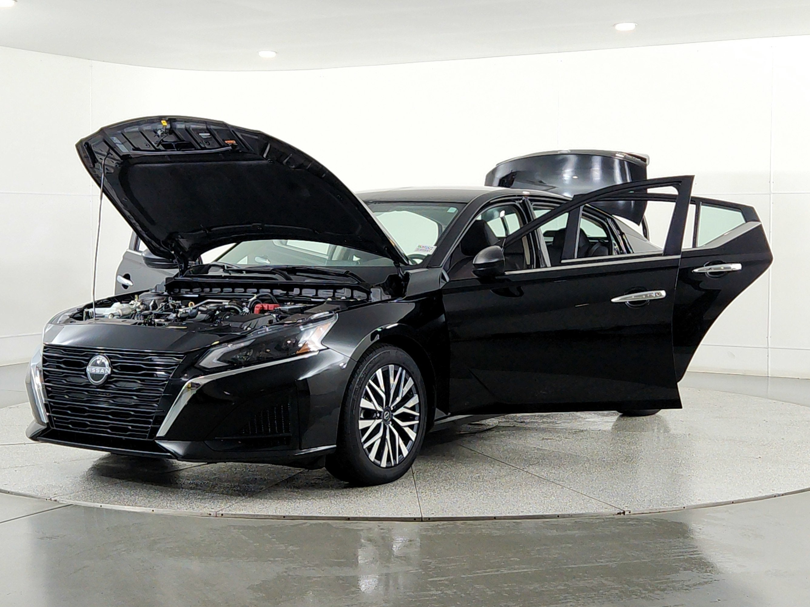 2024 Nissan Altima SV FWD