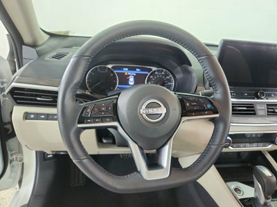 2023 Nissan Altima SL FWD