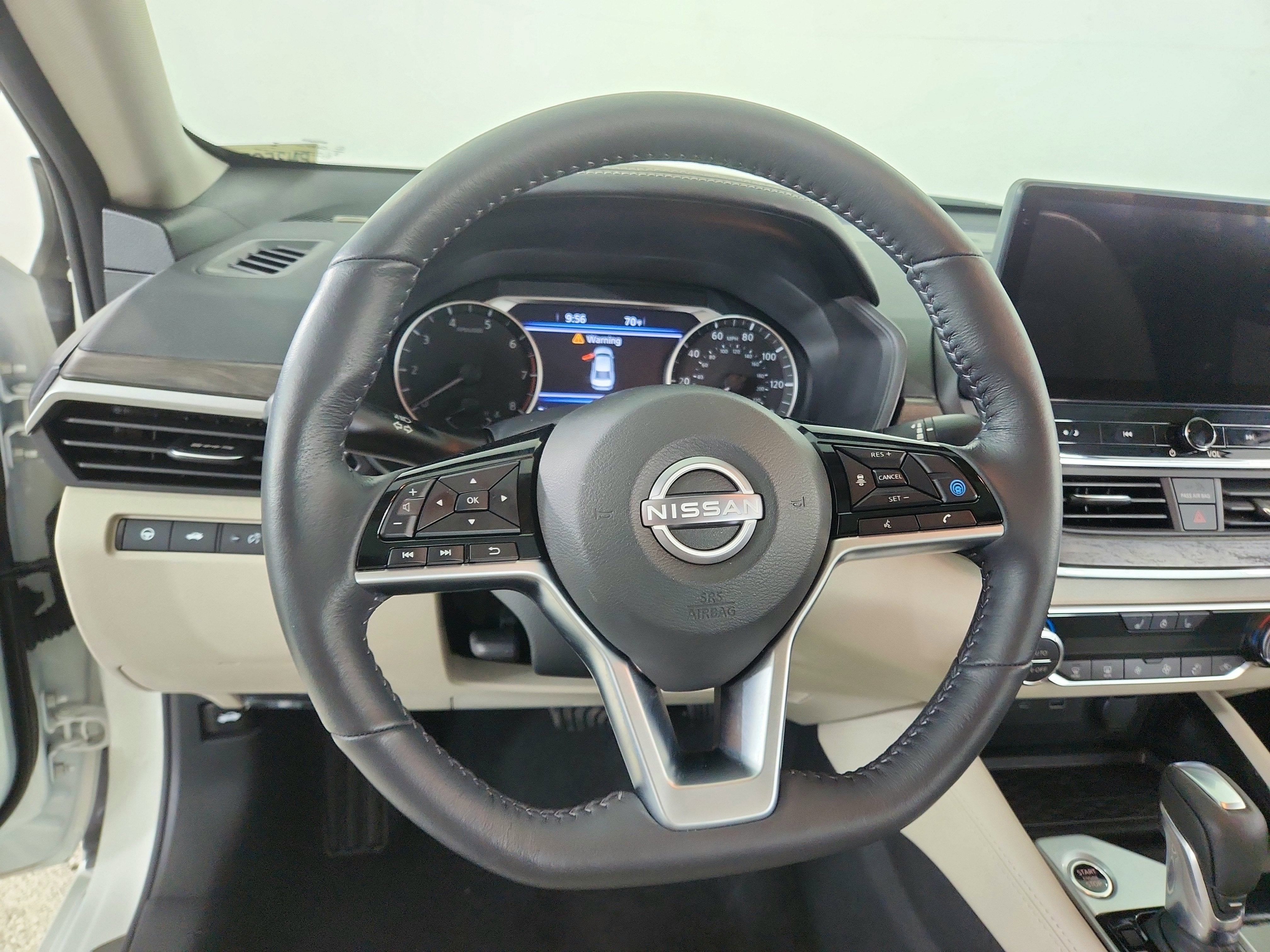2023 Nissan Altima SL FWD