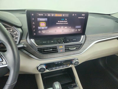 2023 Nissan Altima SL FWD