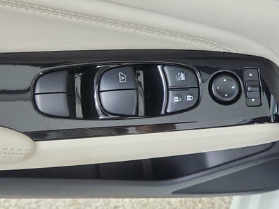 2023 Nissan Altima SL FWD