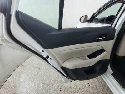 2023 Nissan Altima SL FWD