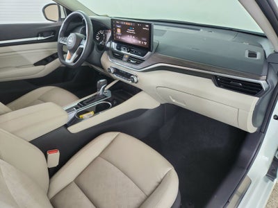 2023 Nissan Altima SL FWD