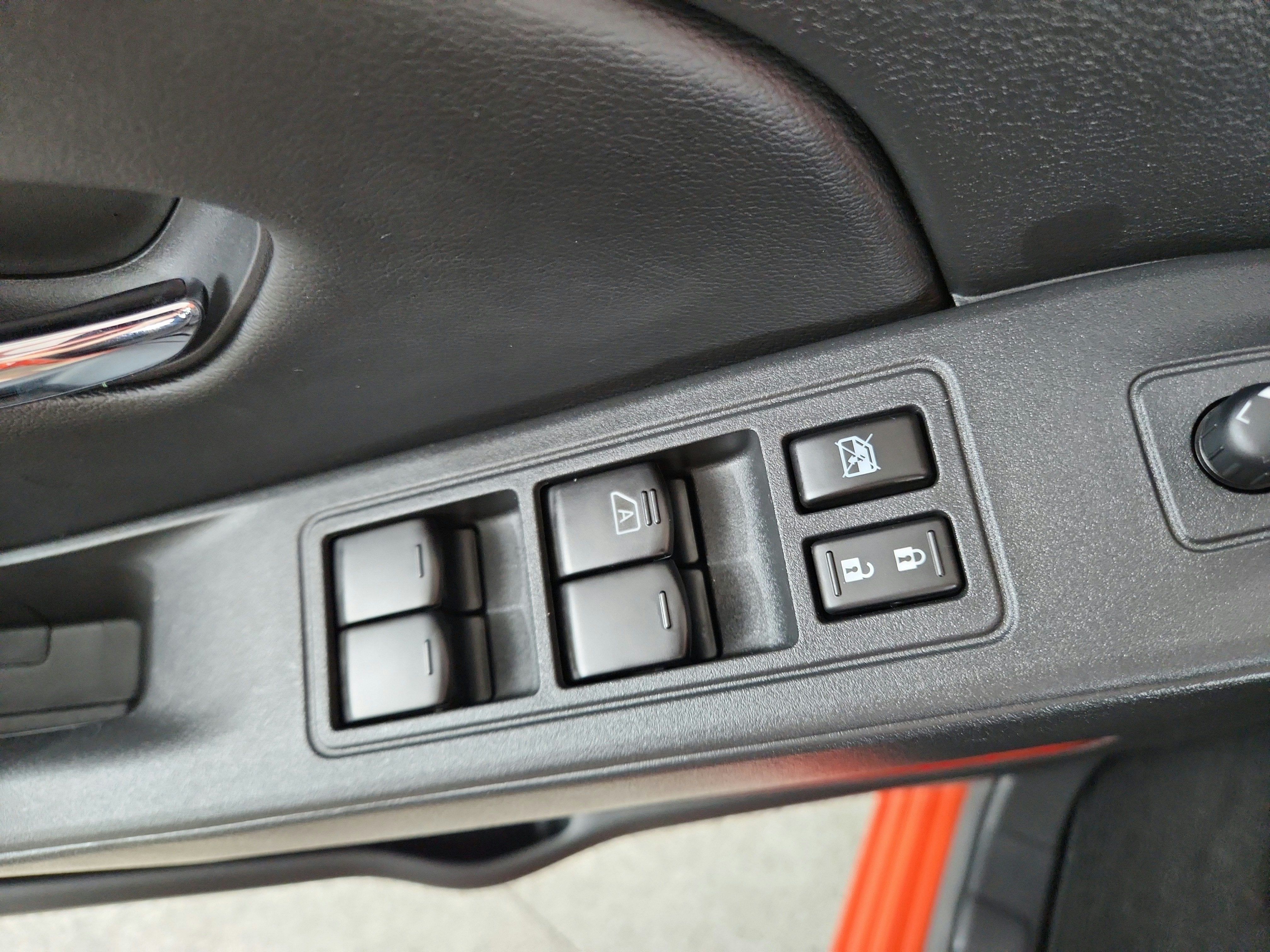 2025 Nissan Frontier Crew Cab PRO-X 4x2