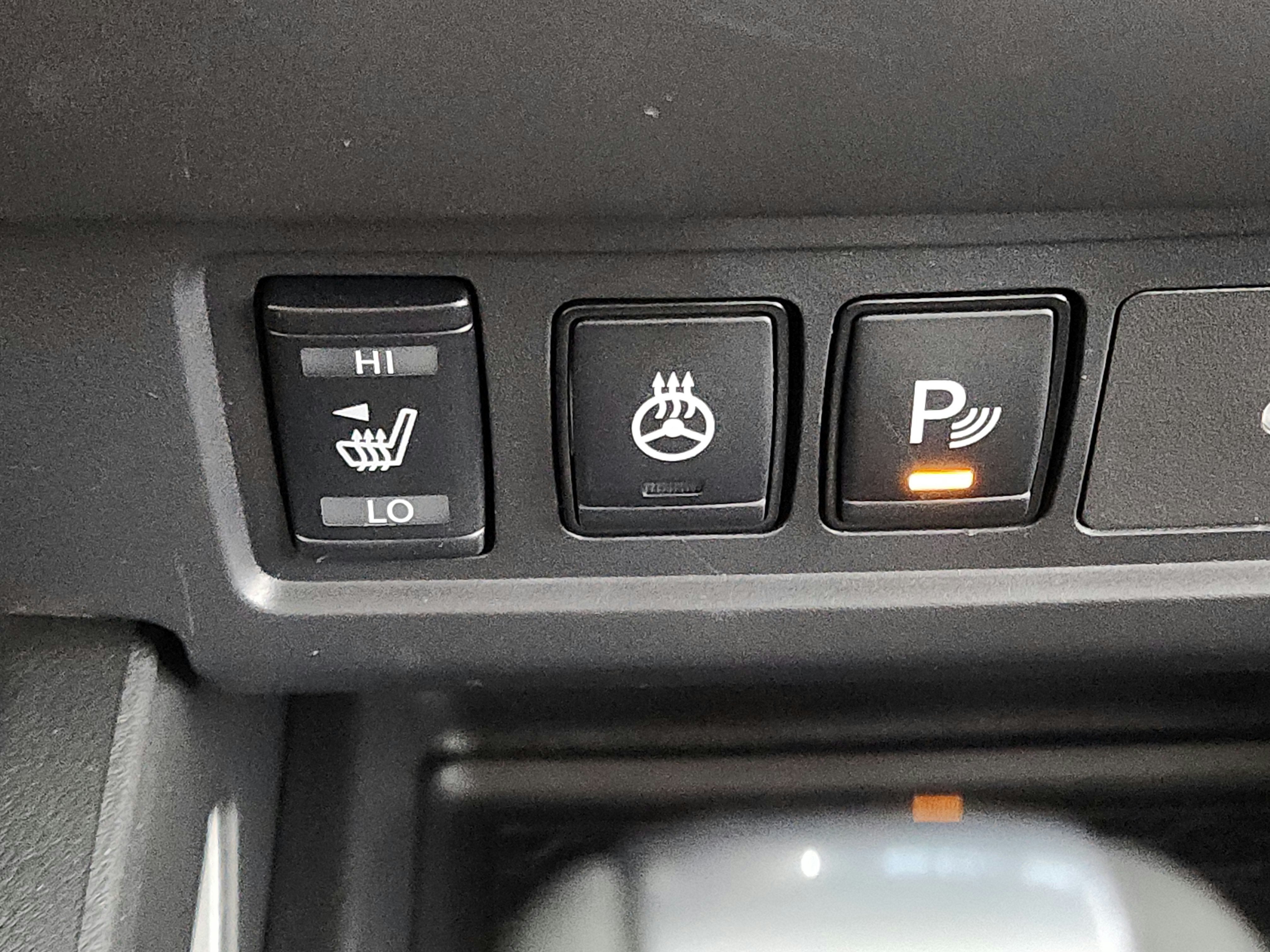 2025 Nissan Frontier Crew Cab SL 4x4