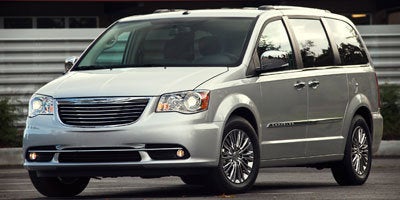 2011 Chrysler Town & Country Touring-L's photo