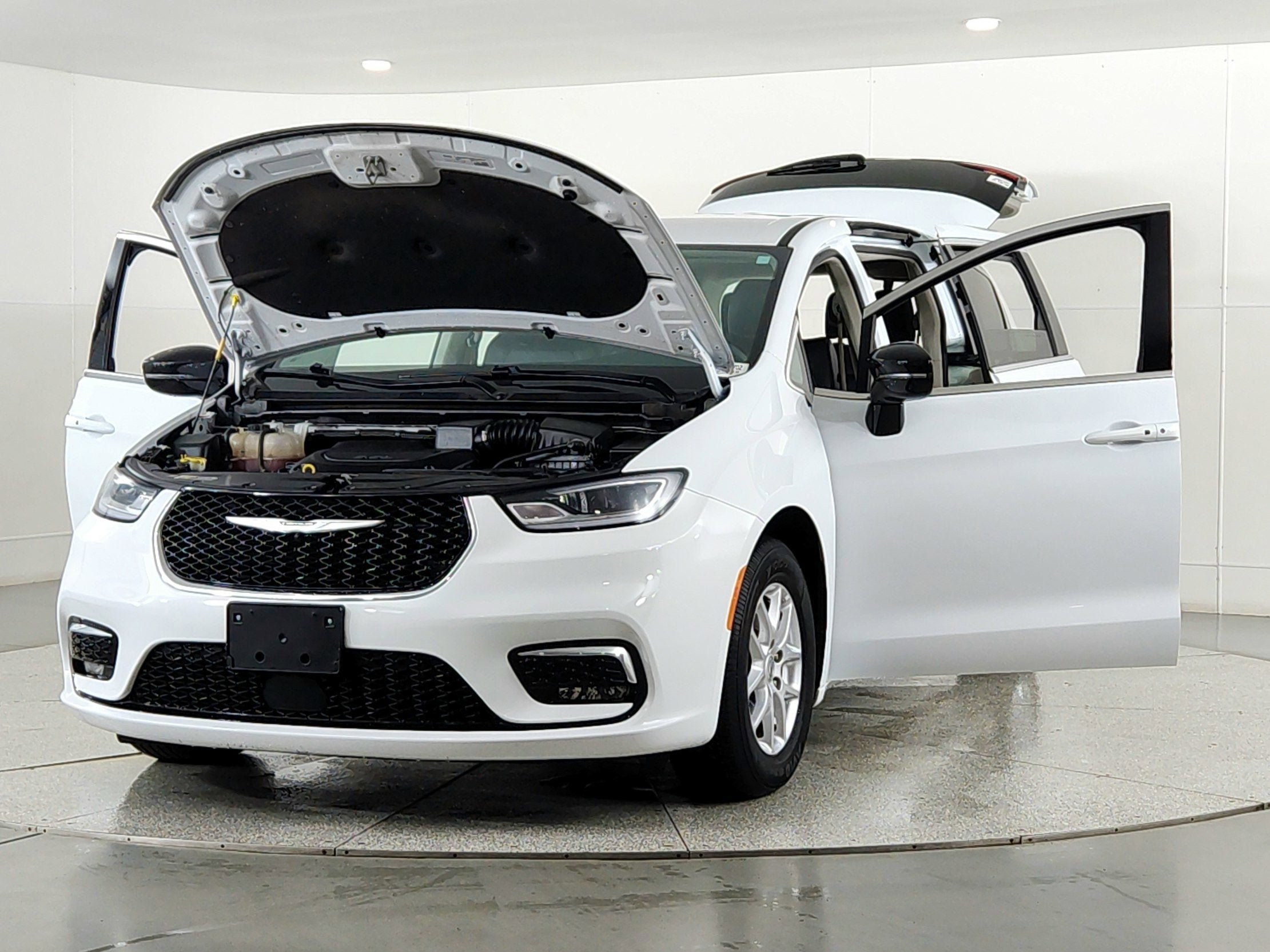 2024 Chrysler Pacifica Touring L