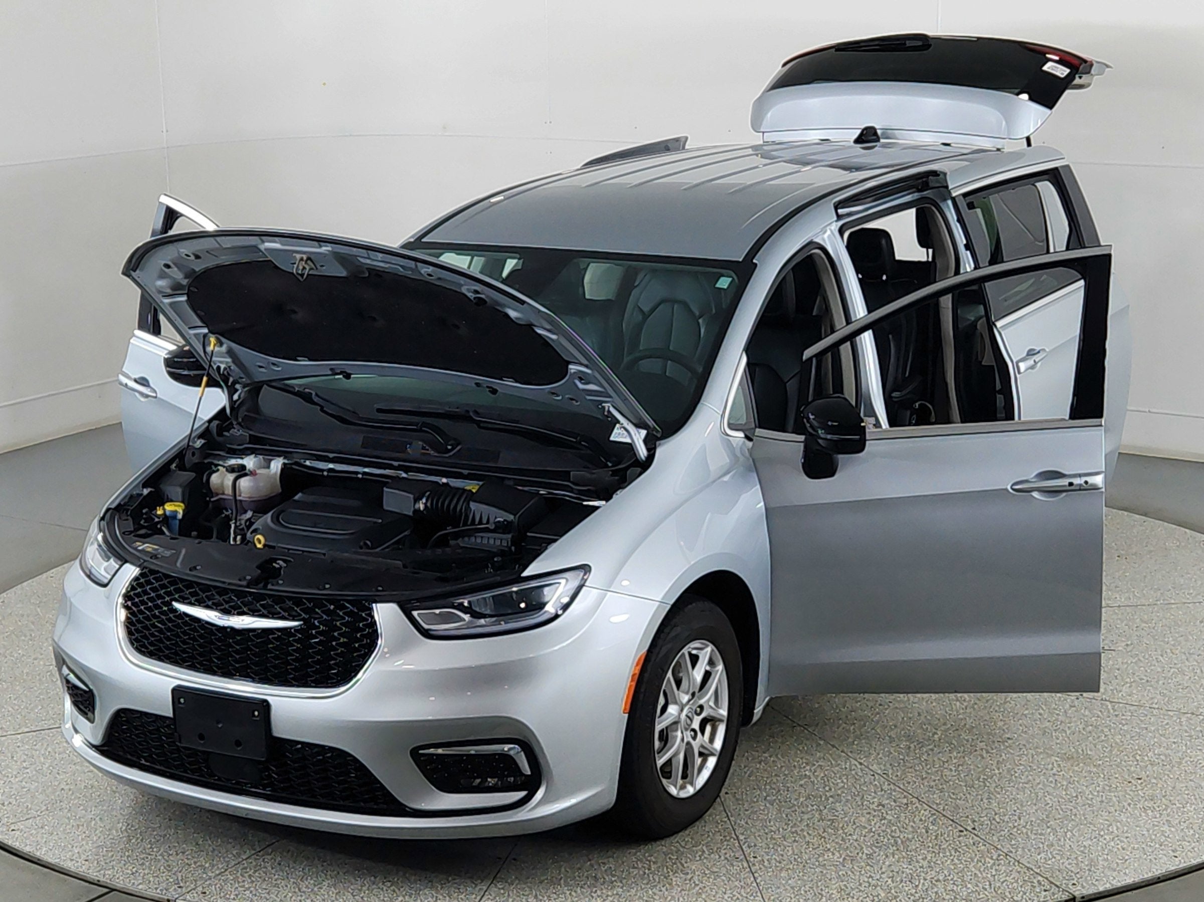 2024 Chrysler Pacifica Touring L