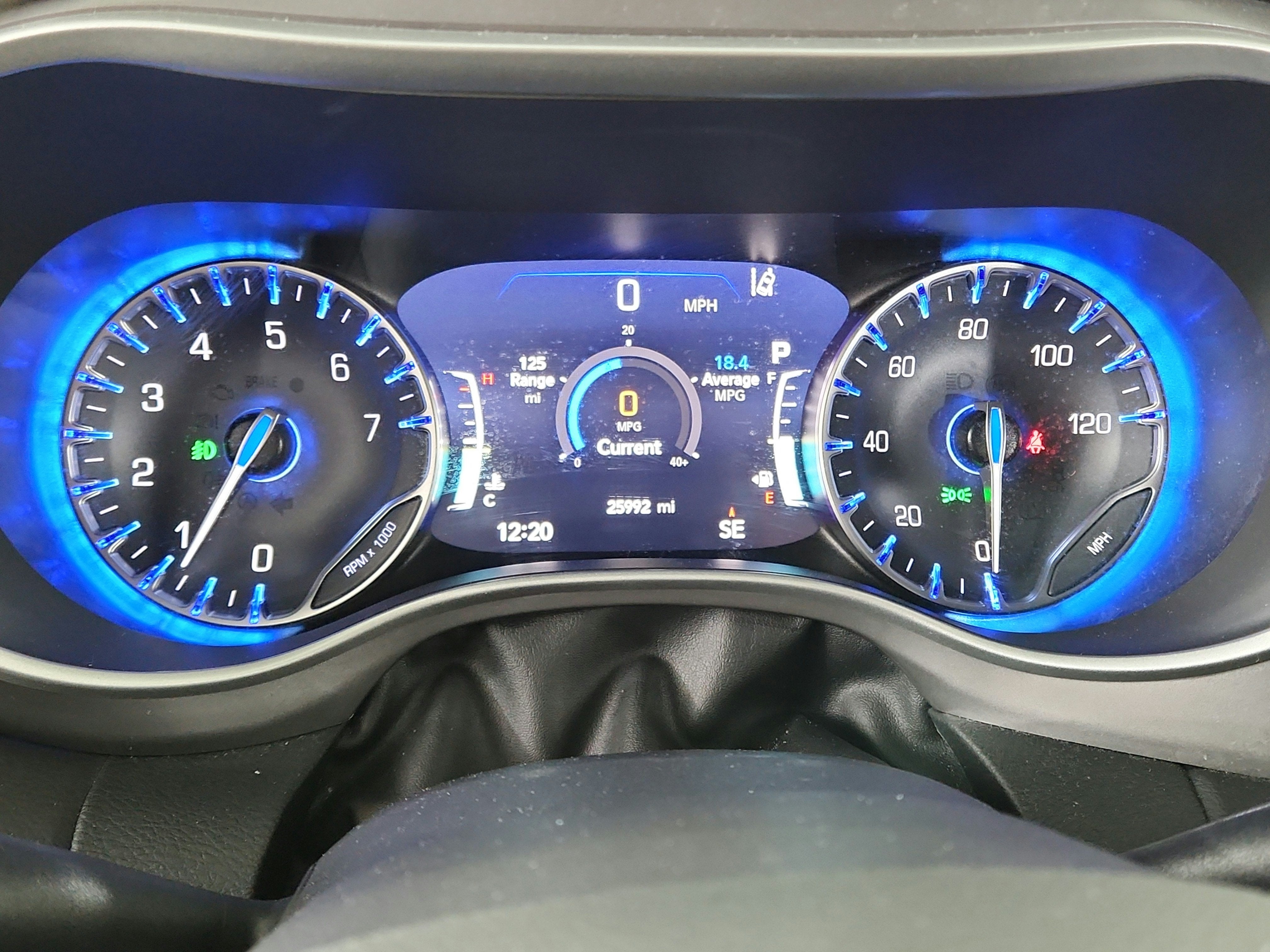 2025 Chrysler Pacifica Select
