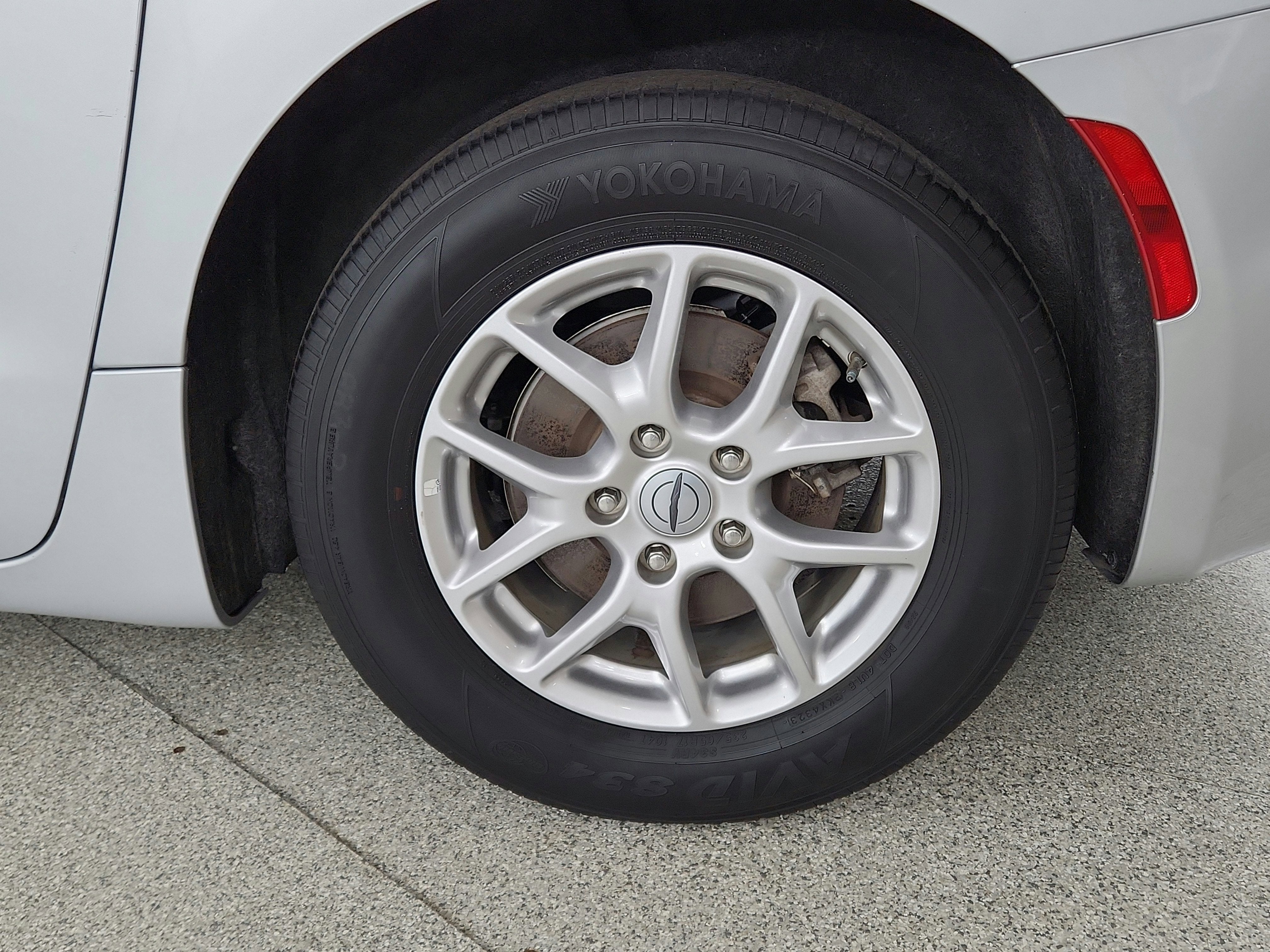 2024 Chrysler Pacifica Touring L