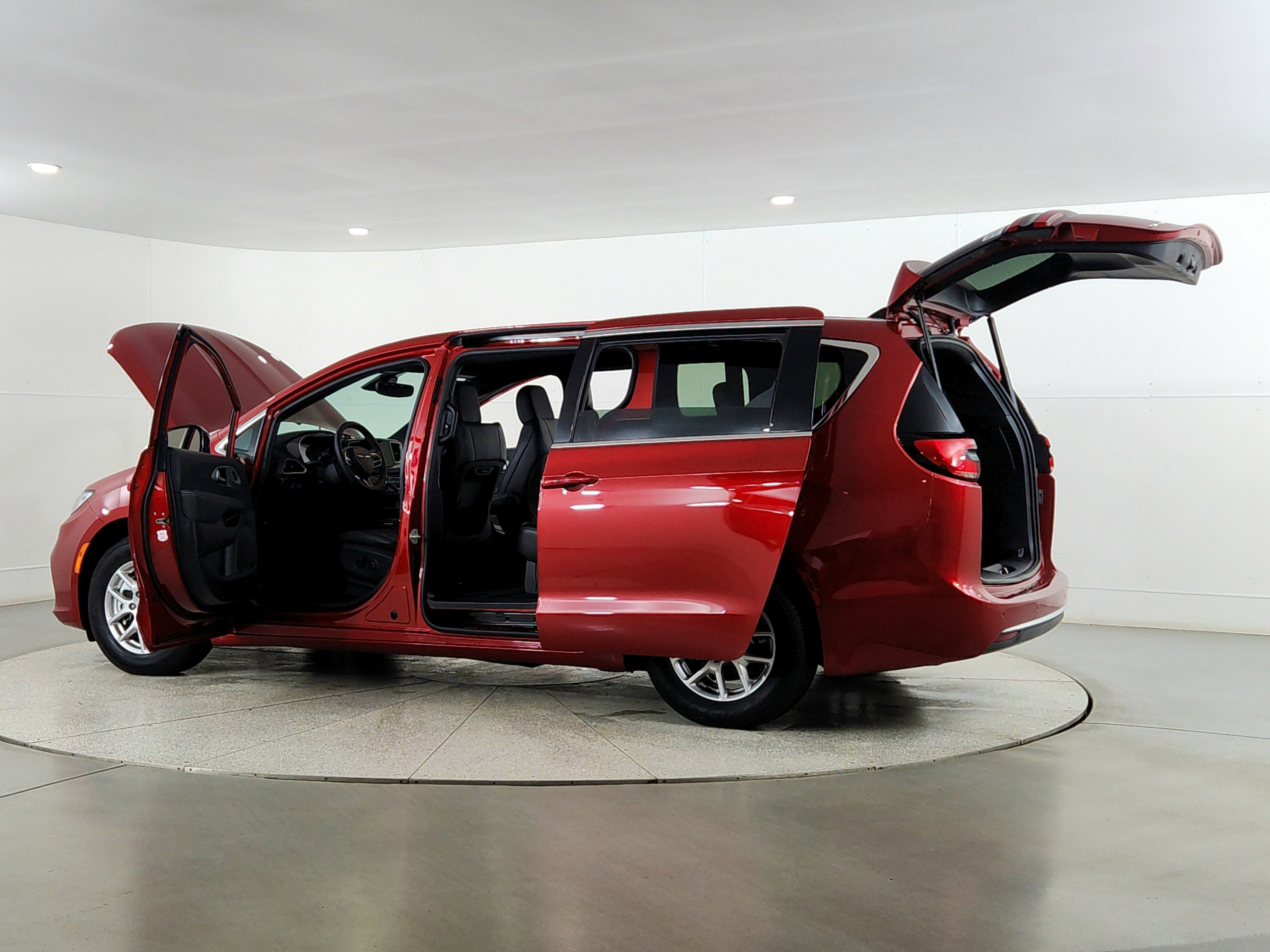 2025 Chrysler Pacifica Select