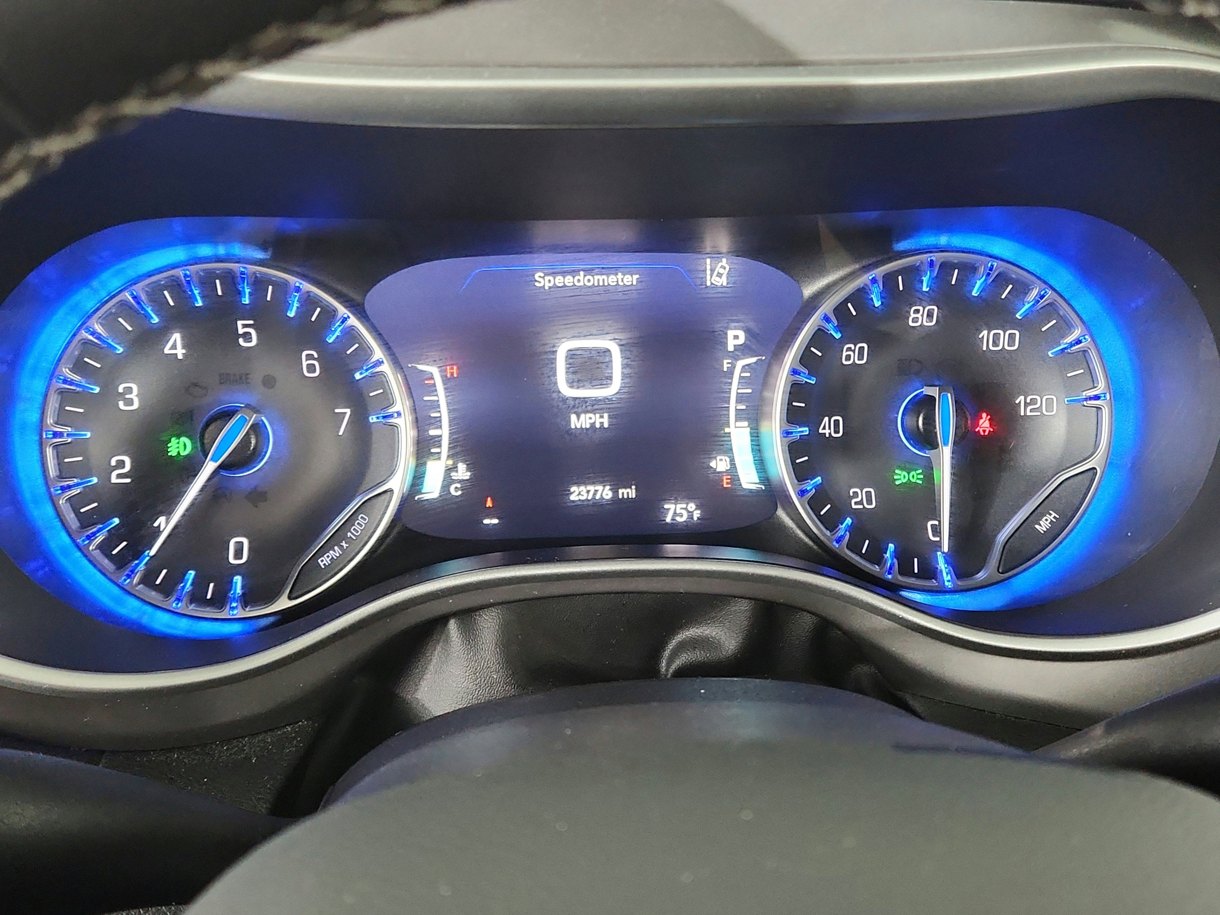 2025 Chrysler Pacifica Select