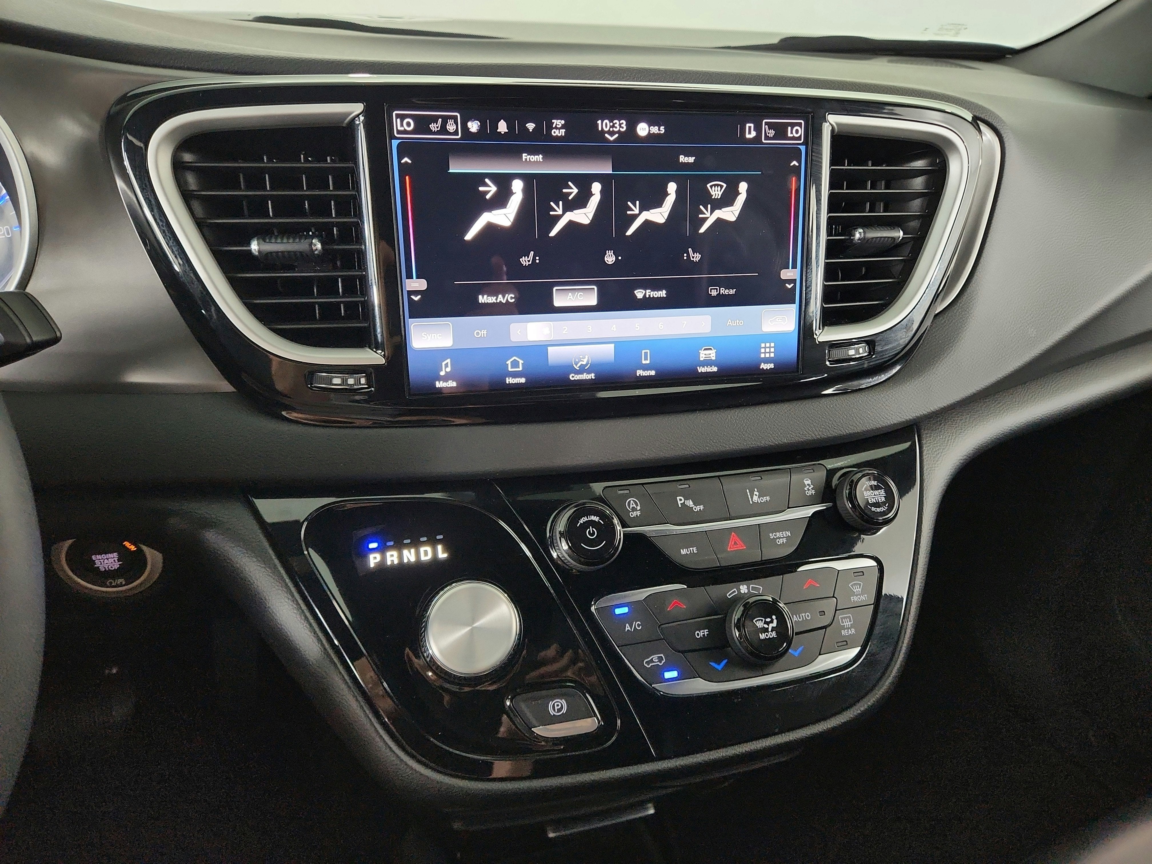 2025 Chrysler Pacifica Select