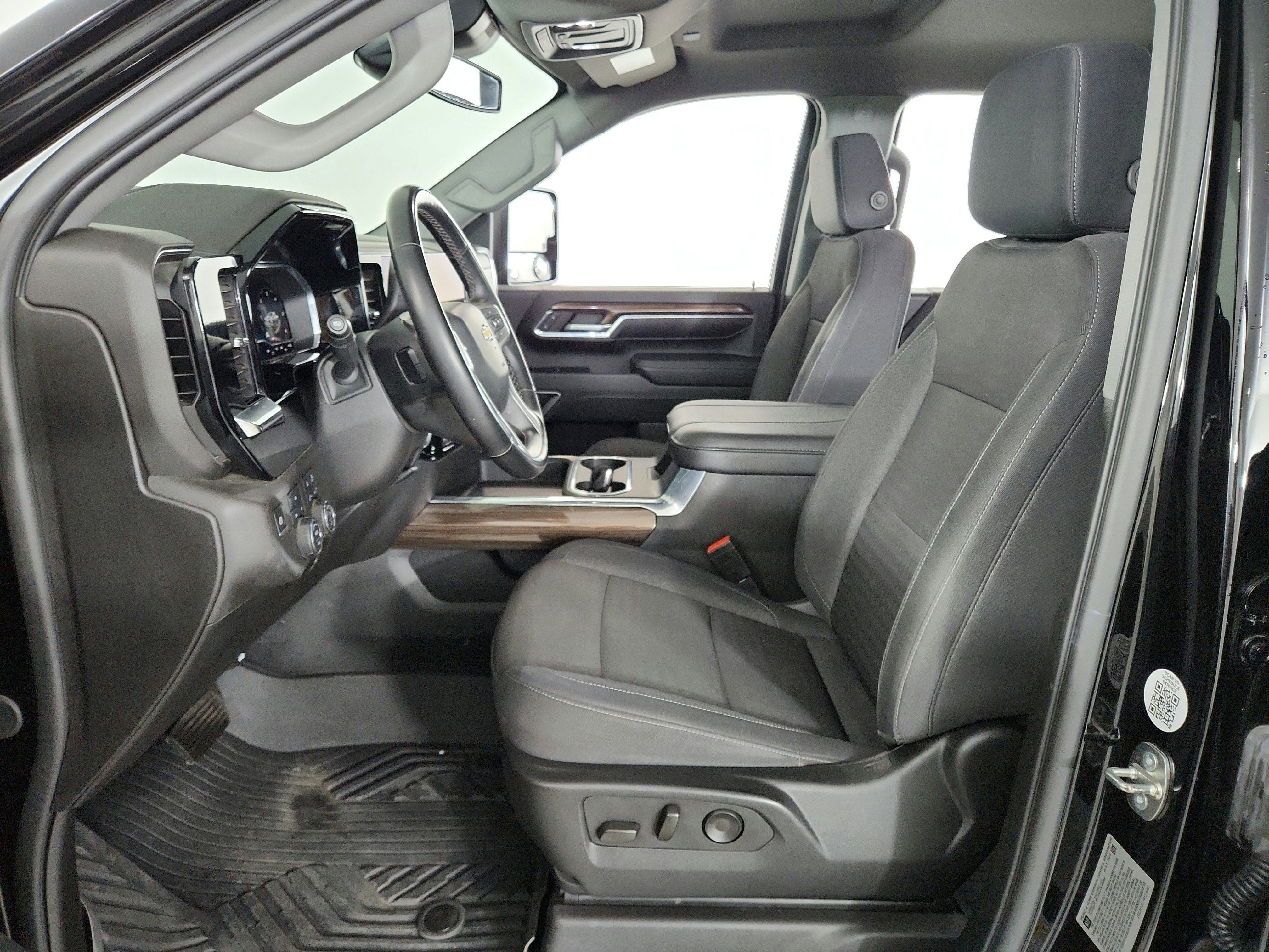 2024 Chevrolet Silverado 2500HD 4WD Crew Cab Standard Bed LT