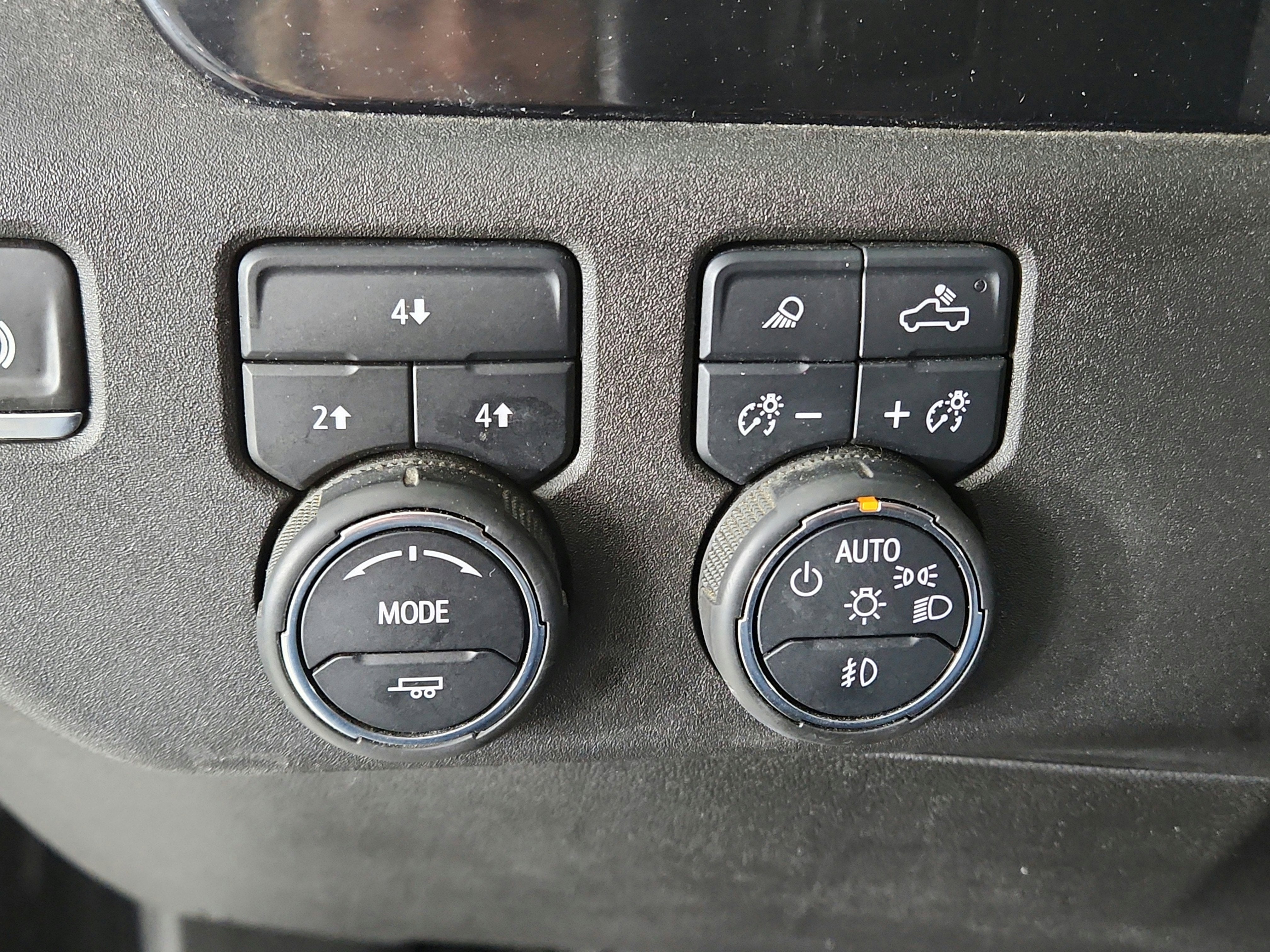2024 Chevrolet Silverado 2500HD 4WD Crew Cab Standard Bed LT