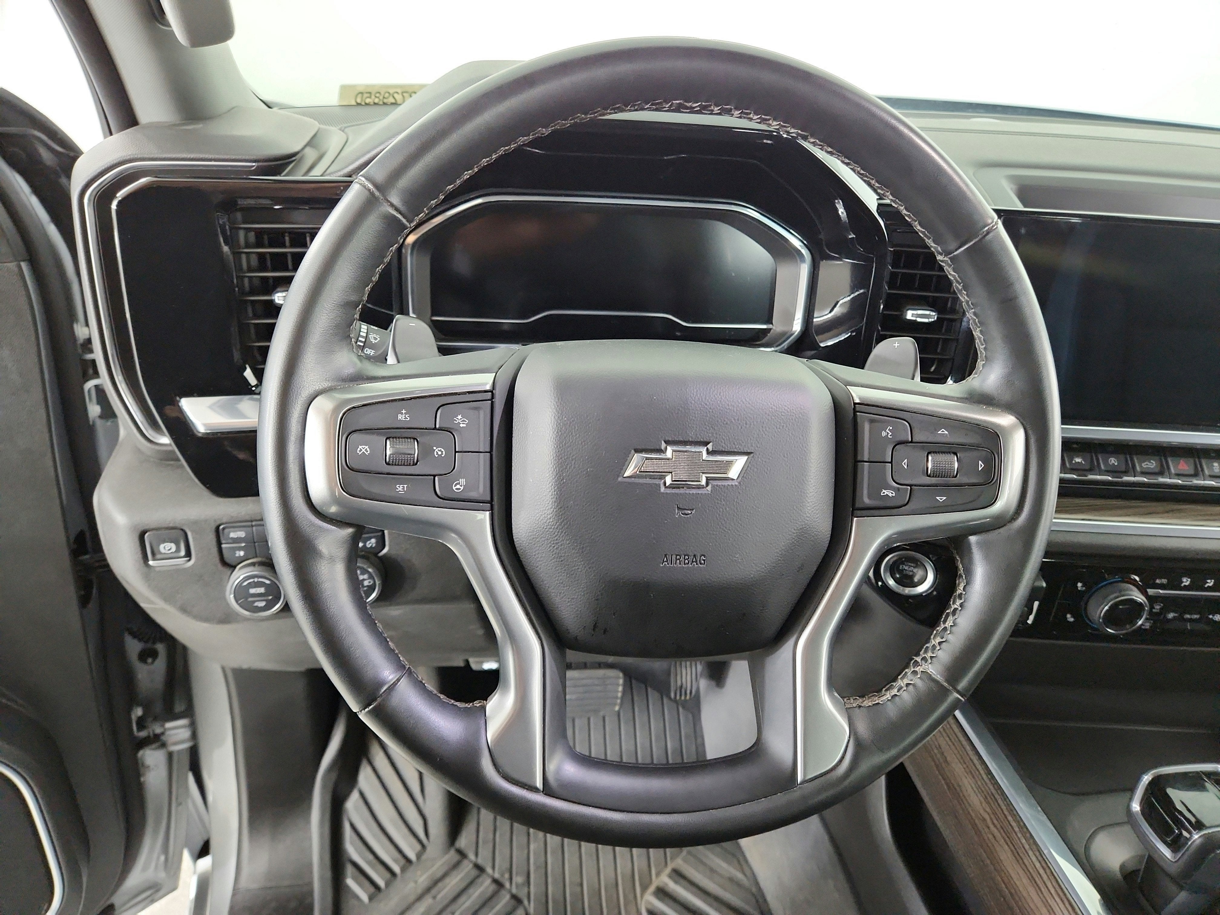 2024 Chevrolet Silverado 1500 4WD Crew Cab Short Bed RST