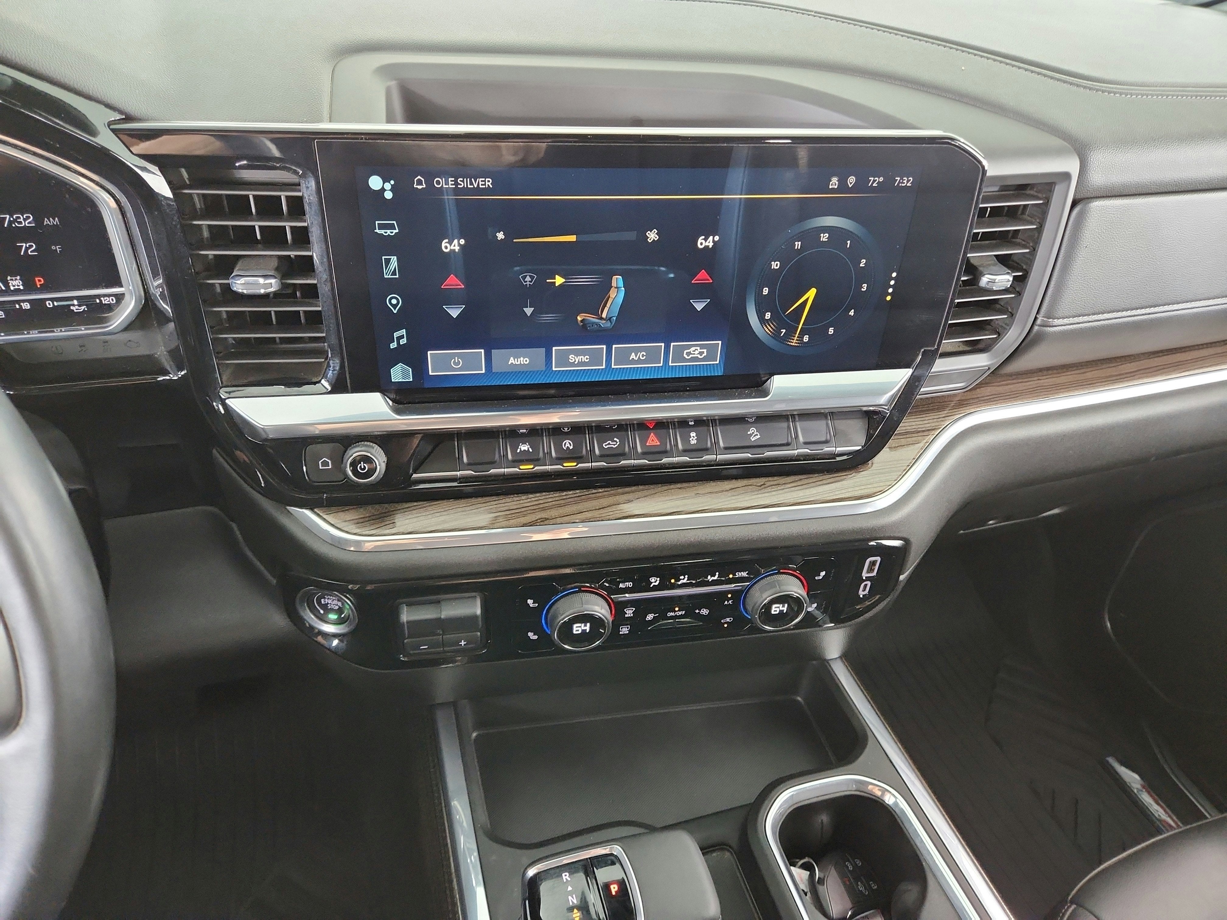 2024 Chevrolet Silverado 1500 4WD Crew Cab Short Bed RST