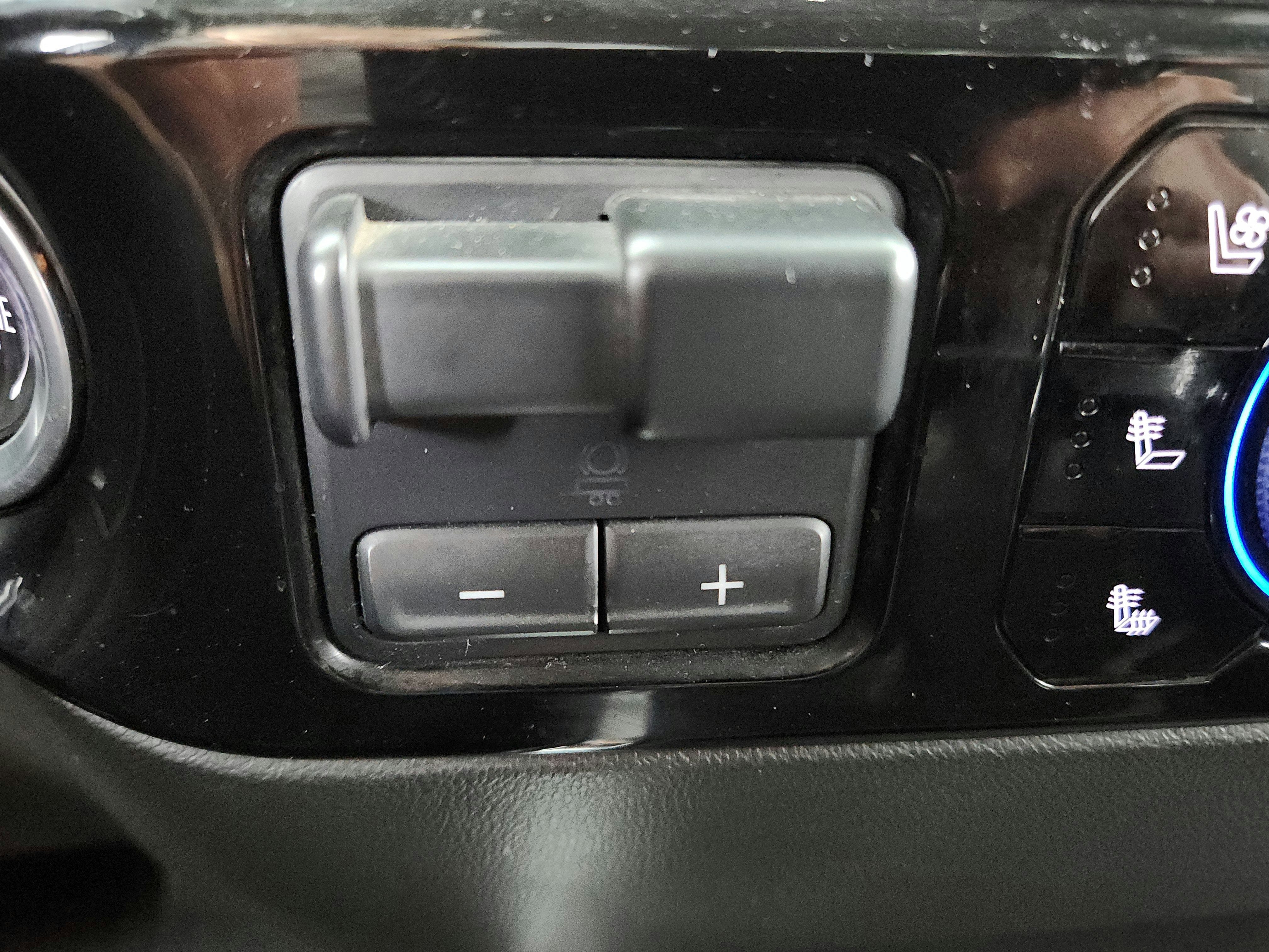 2023 Chevrolet Silverado 1500 4WD Crew Cab Short Bed LTZ