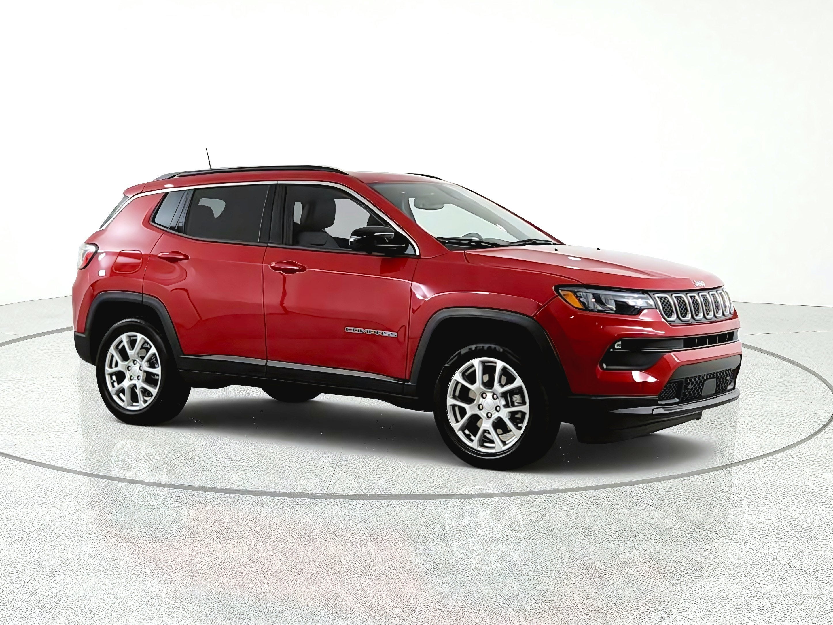 2023 Jeep Compass Latitude Lux FWD