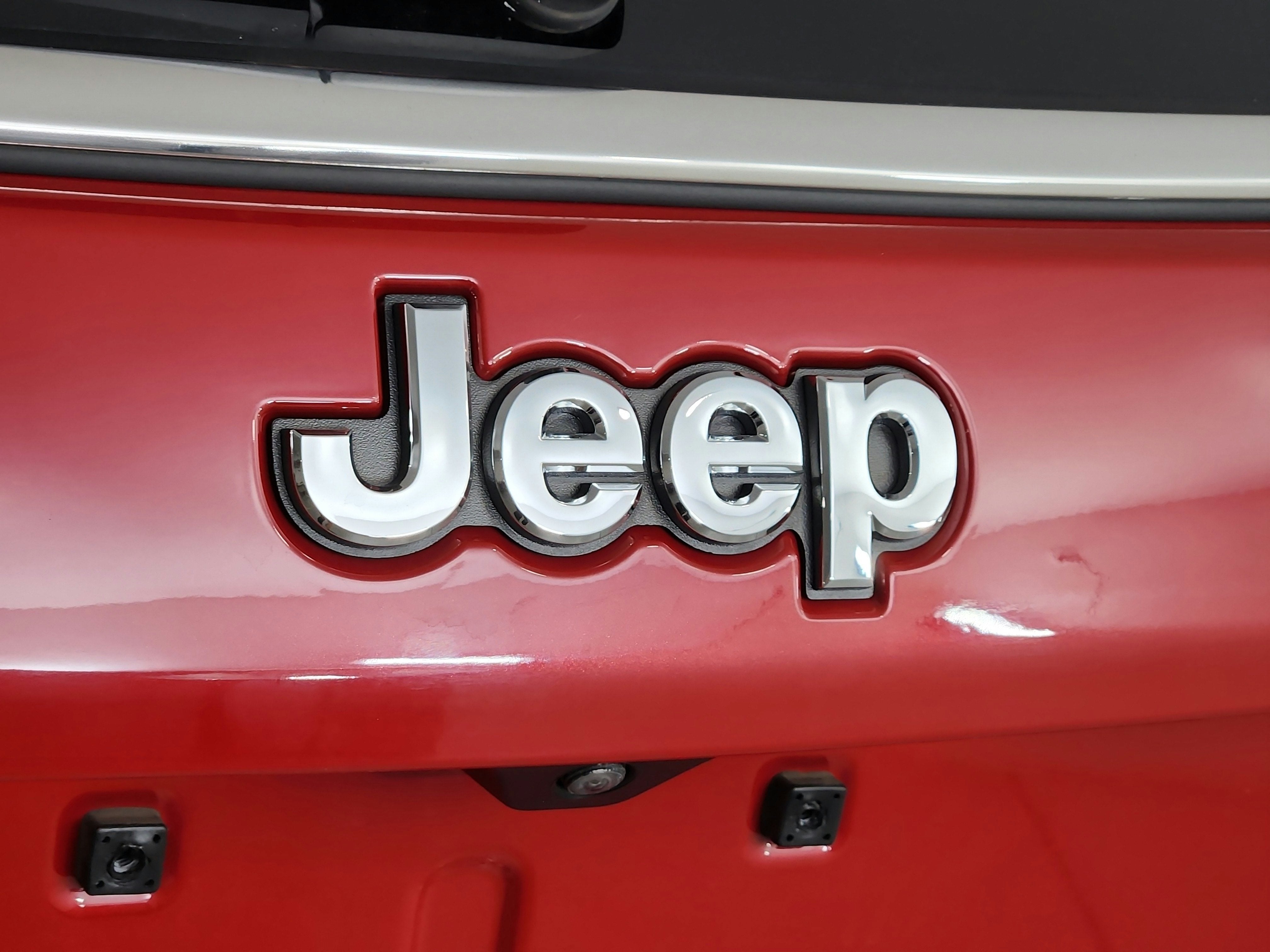 2023 Jeep Compass Latitude Lux FWD