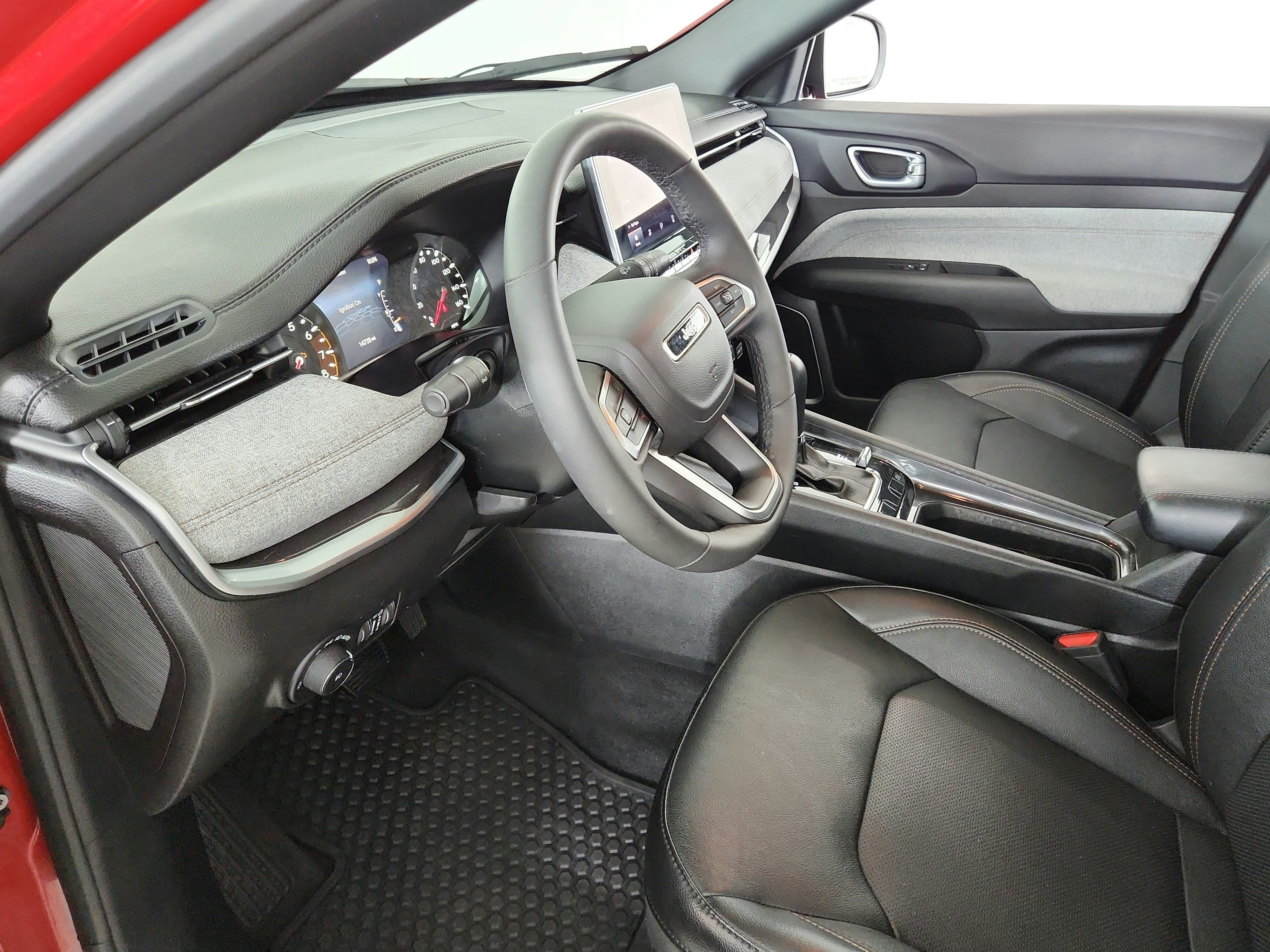 2023 Jeep Compass Latitude Lux FWD