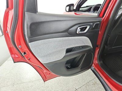 2023 Jeep Compass Latitude Lux FWD