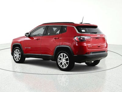 2023 Jeep Compass Latitude Lux FWD
