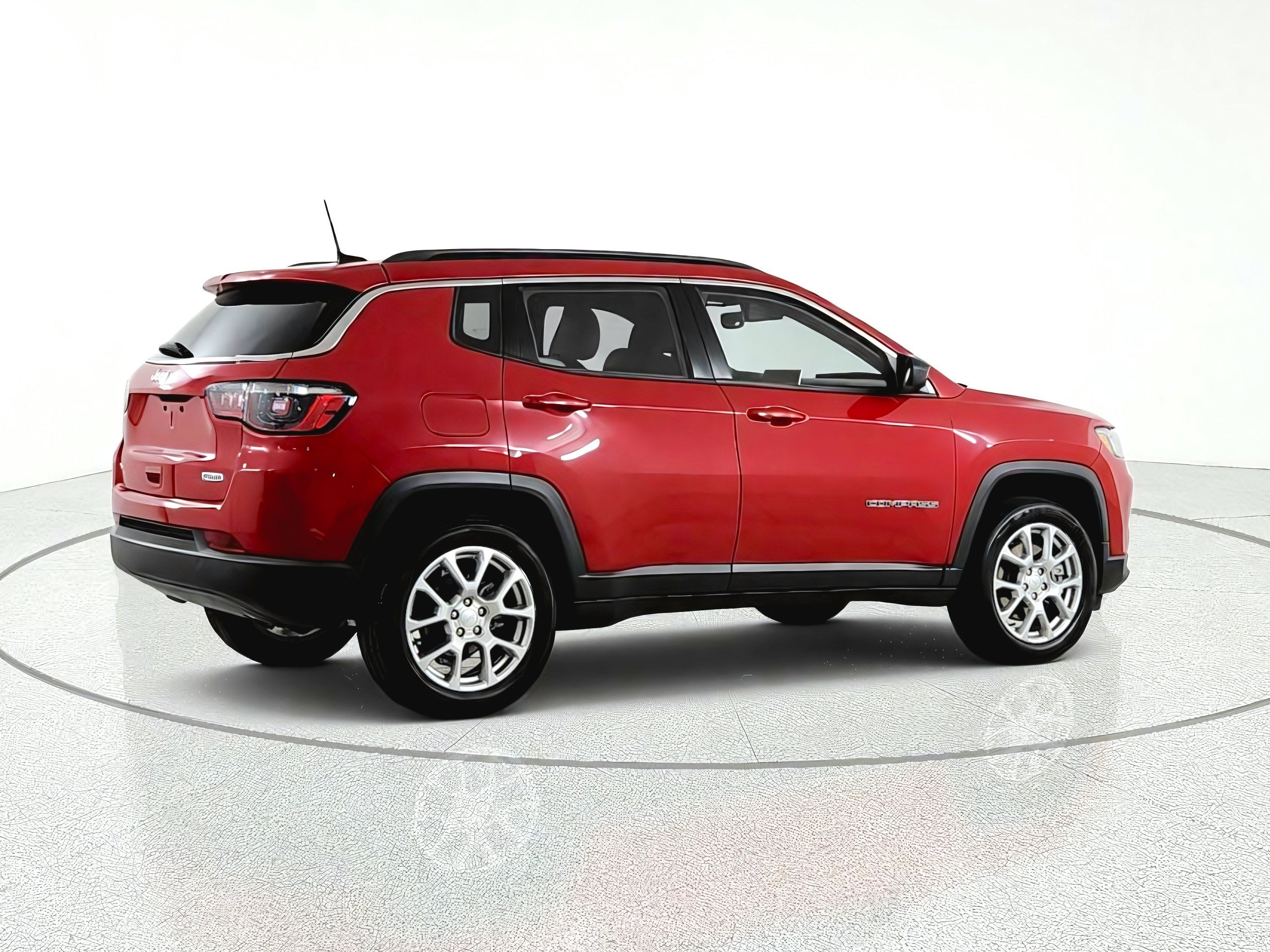 2023 Jeep Compass Latitude Lux FWD