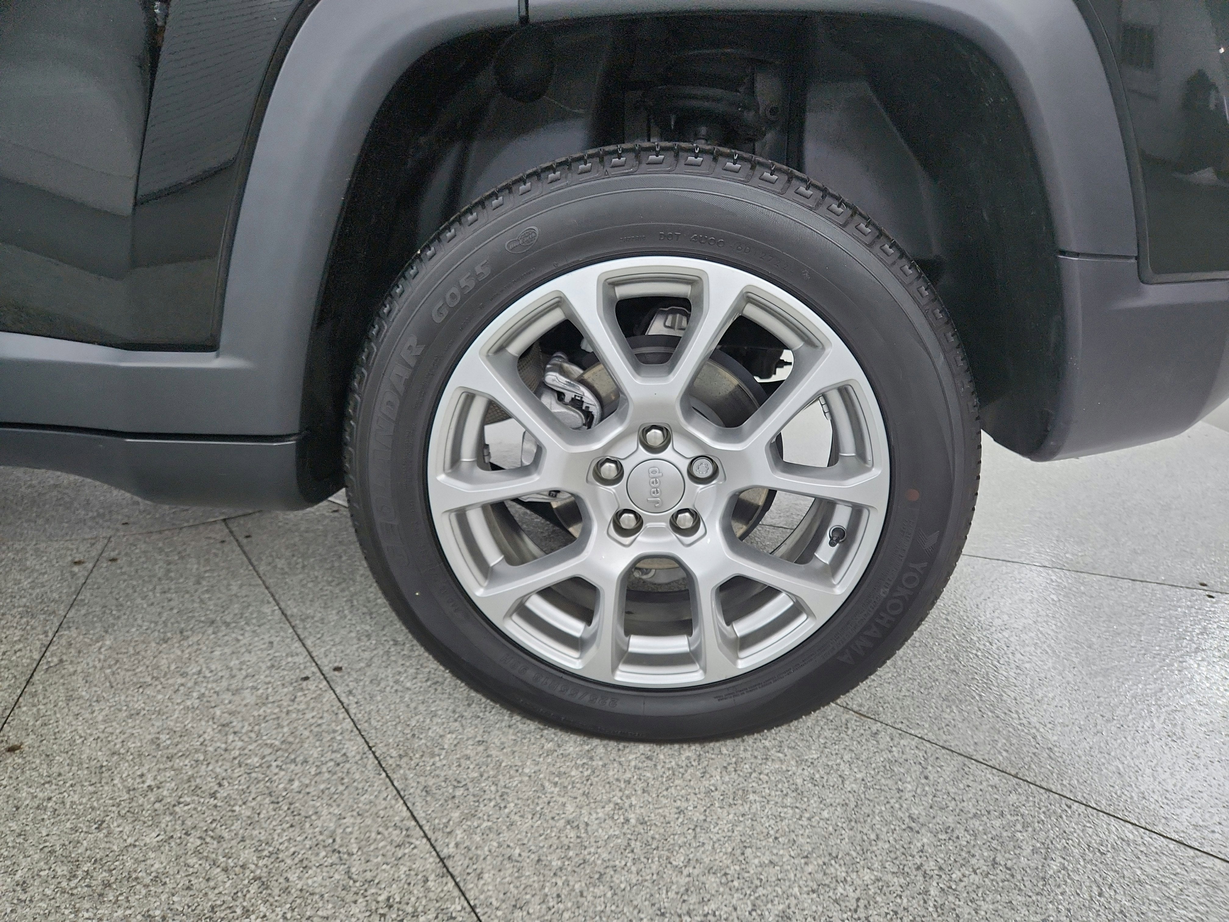 2023 Jeep Compass Latitude Lux FWD